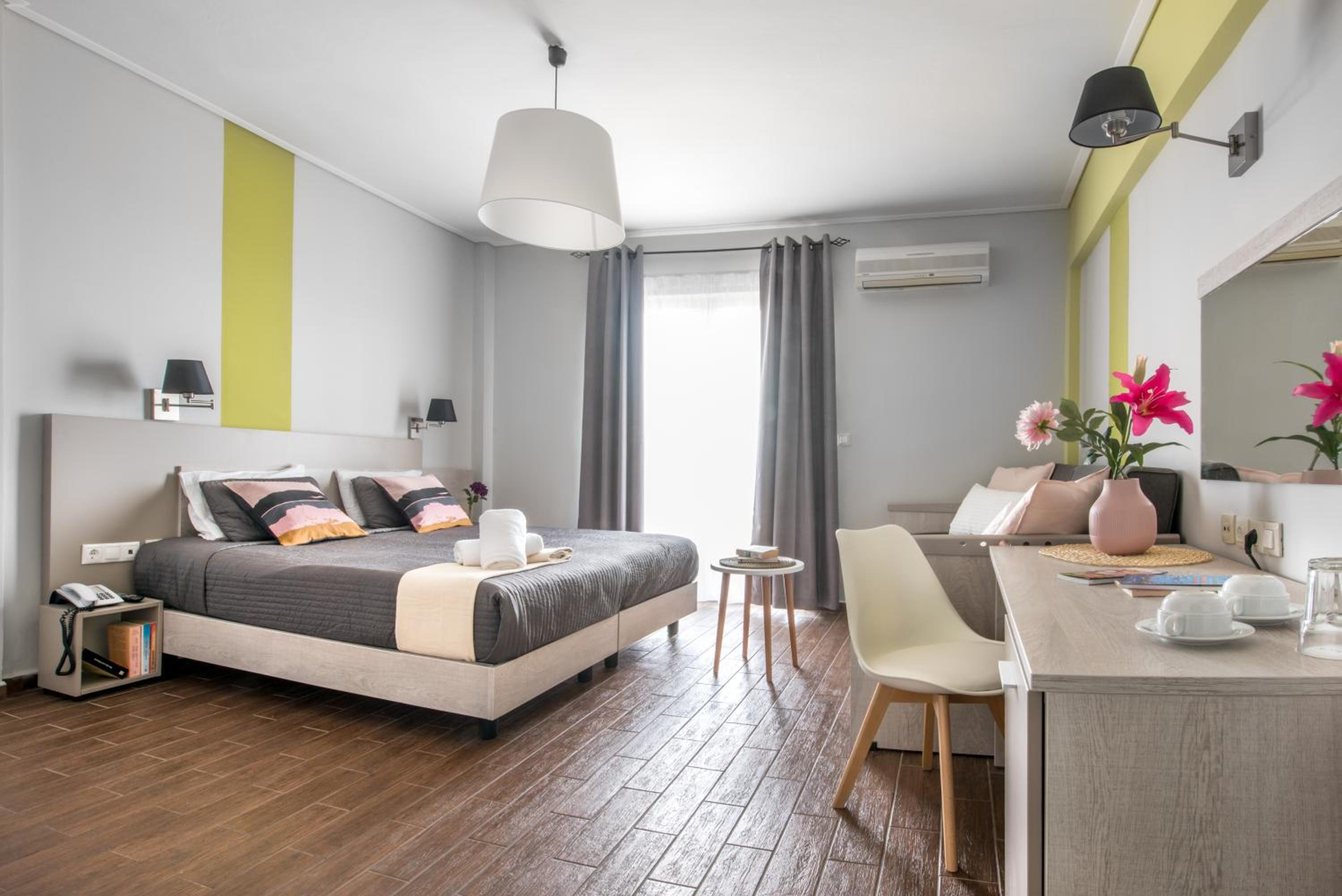 Superior Triple Room with Sea View - Photo 7