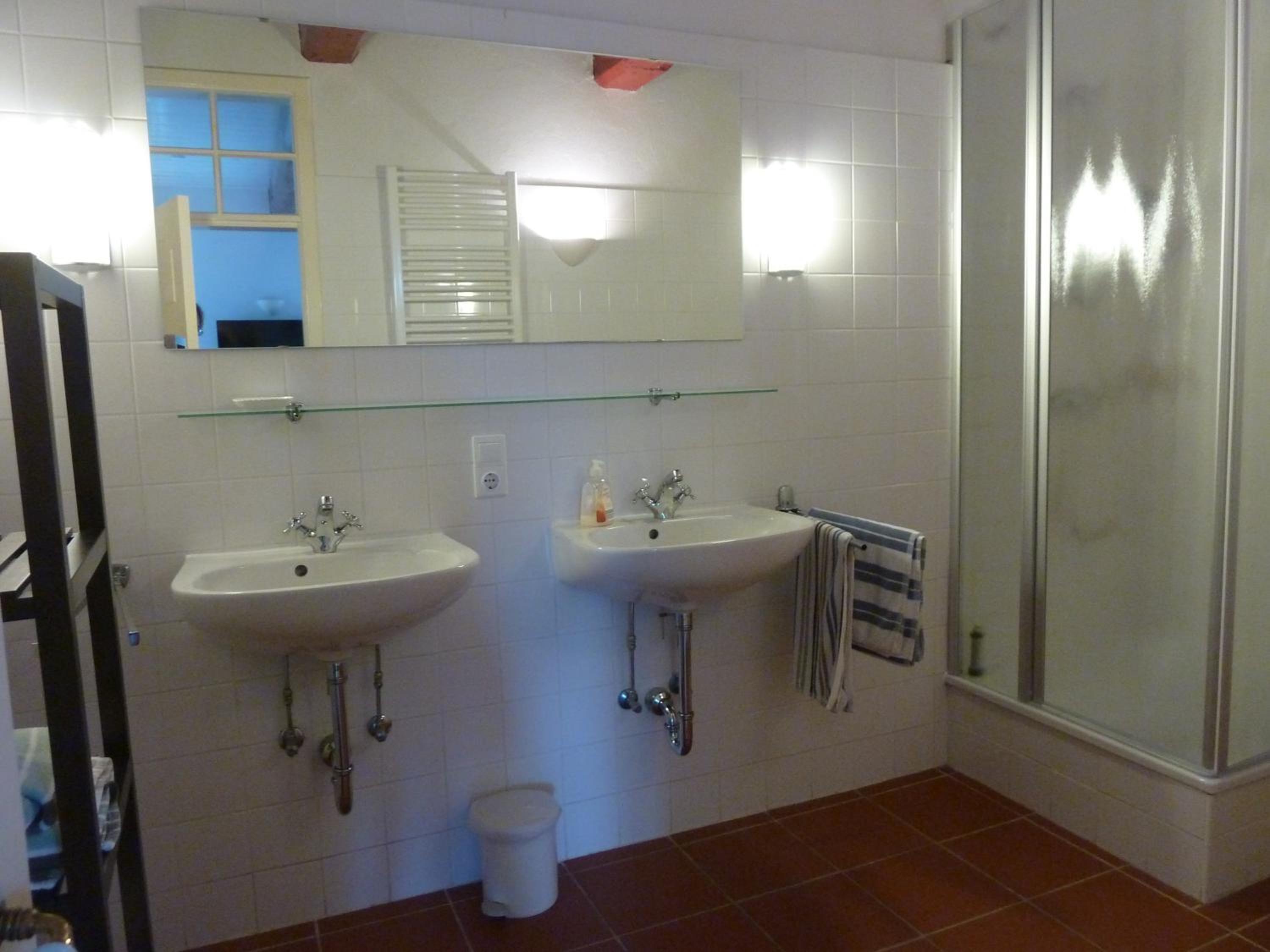 Apartment - Ground Floor photo 2