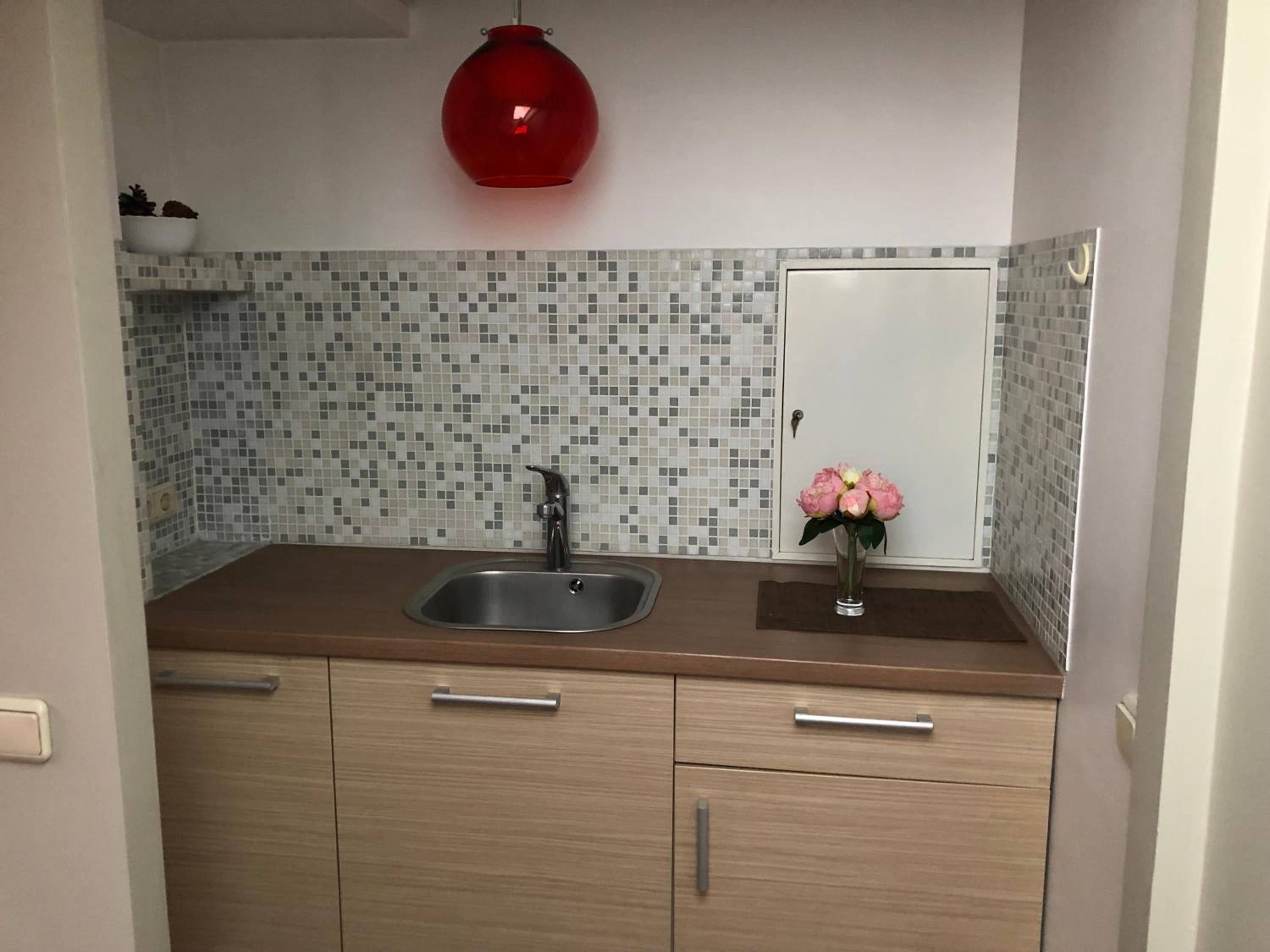 Three-Bedroom Apartment - Photo 4