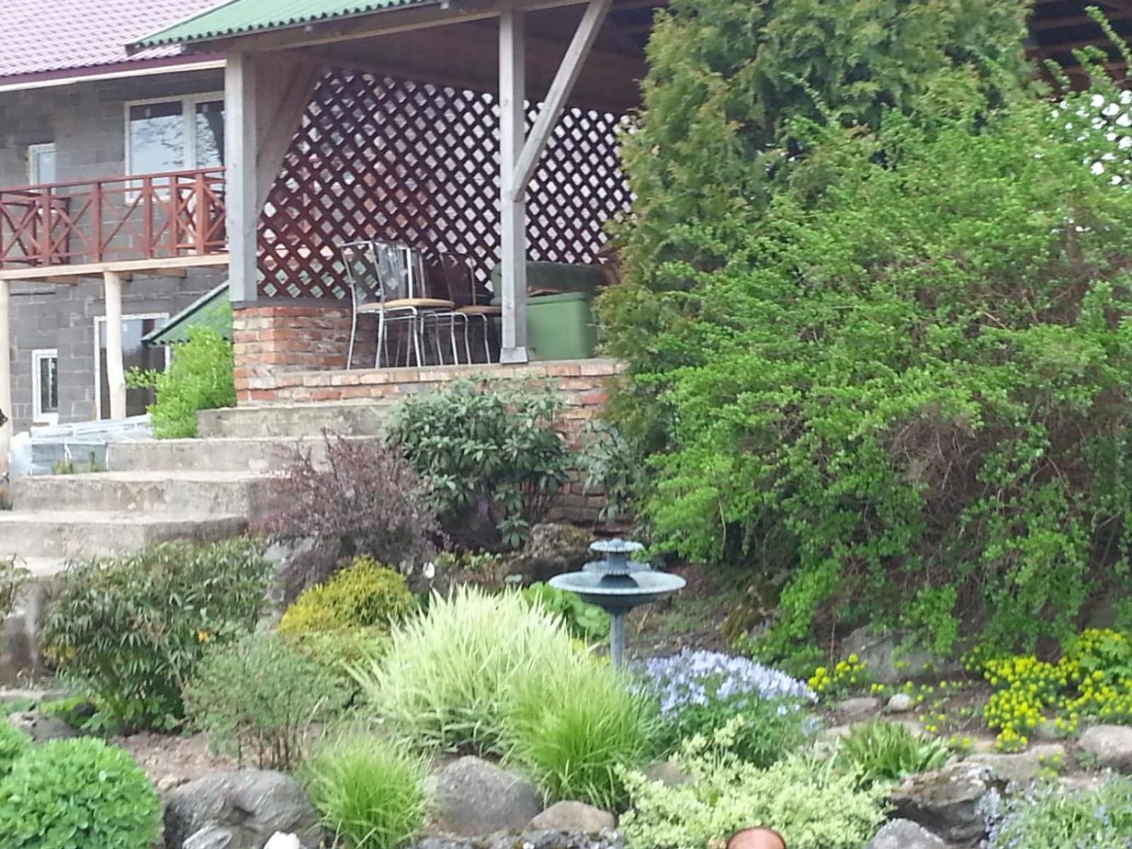 Six-Bedroom House - Photo 10
