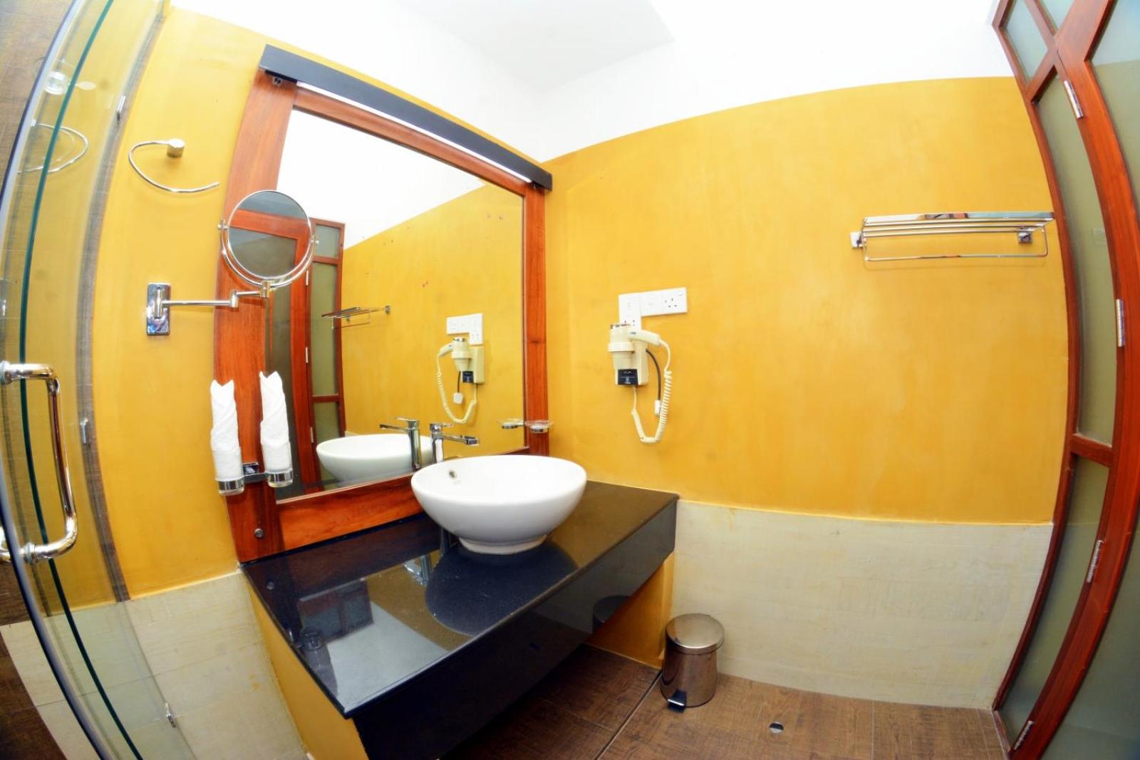 Family Suite with Balcony (Free Airport Pick-up OR Drop-off) photo 2