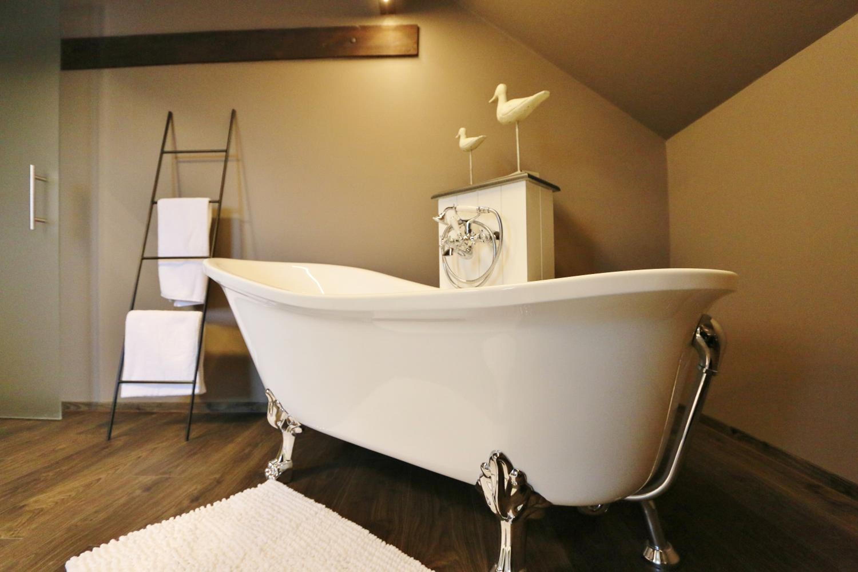 Deluxe Double Room with Bath photo 3