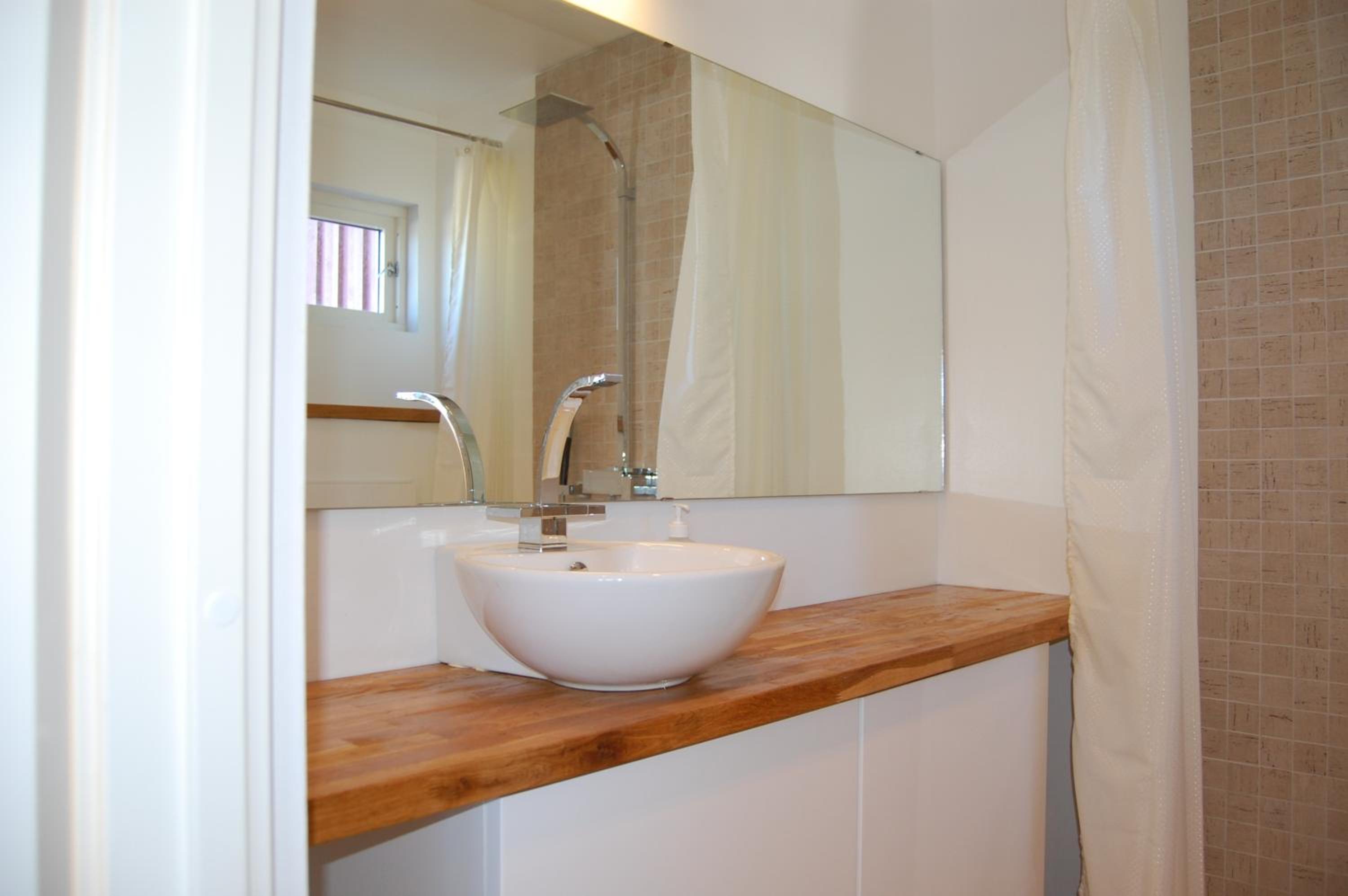 Large Three-Bedroom Cottage