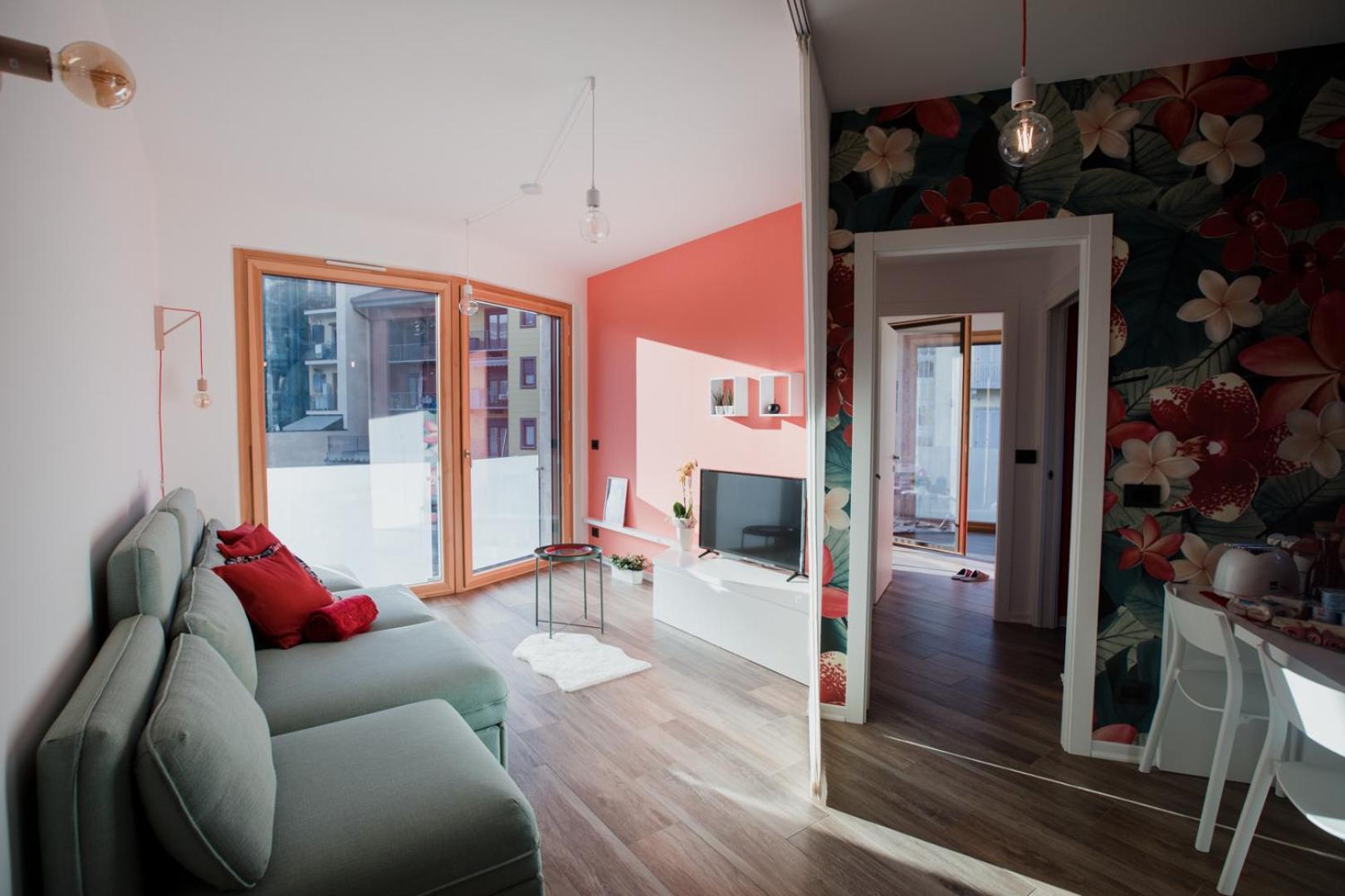 Deluxe King Suite - Photo 16