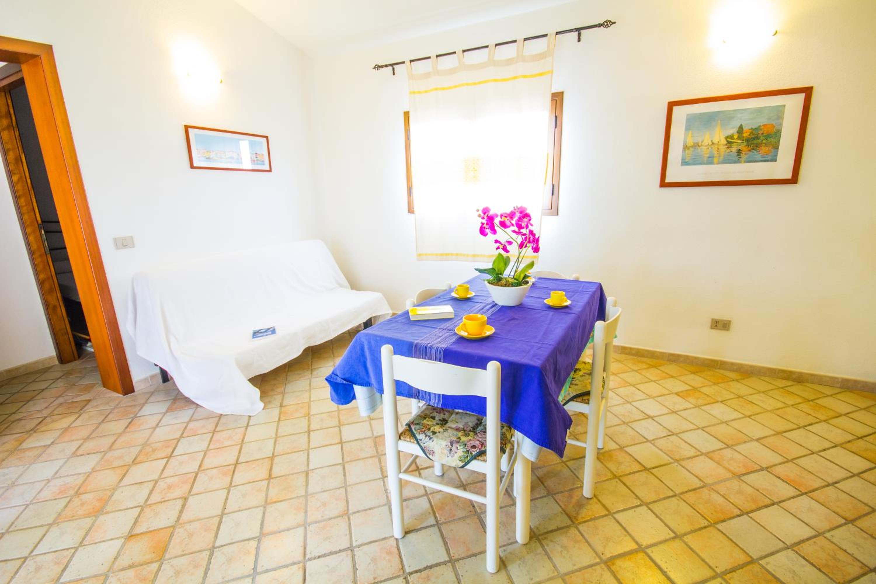 One-Bedroom Apartment (4 Adults)