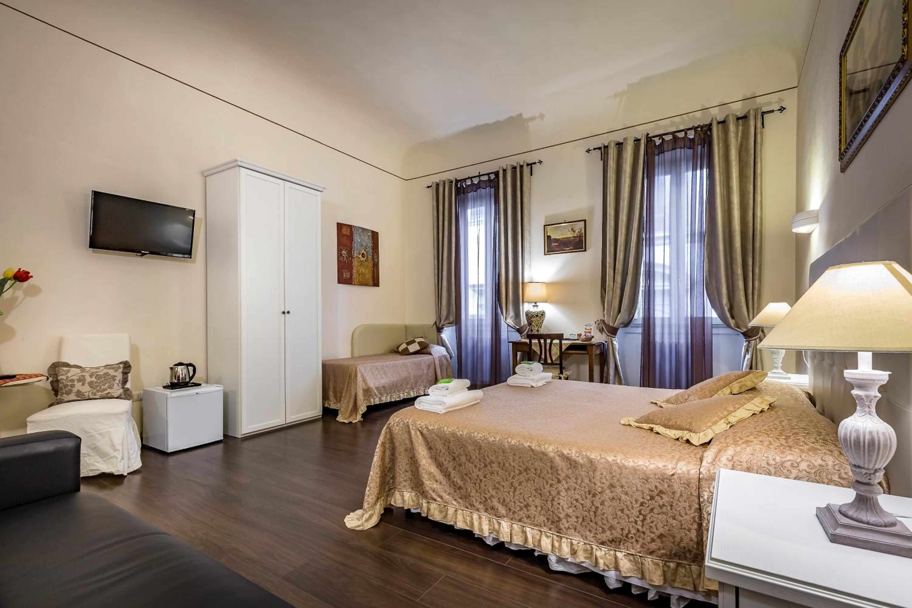 Superior Quadruple Room photo 3