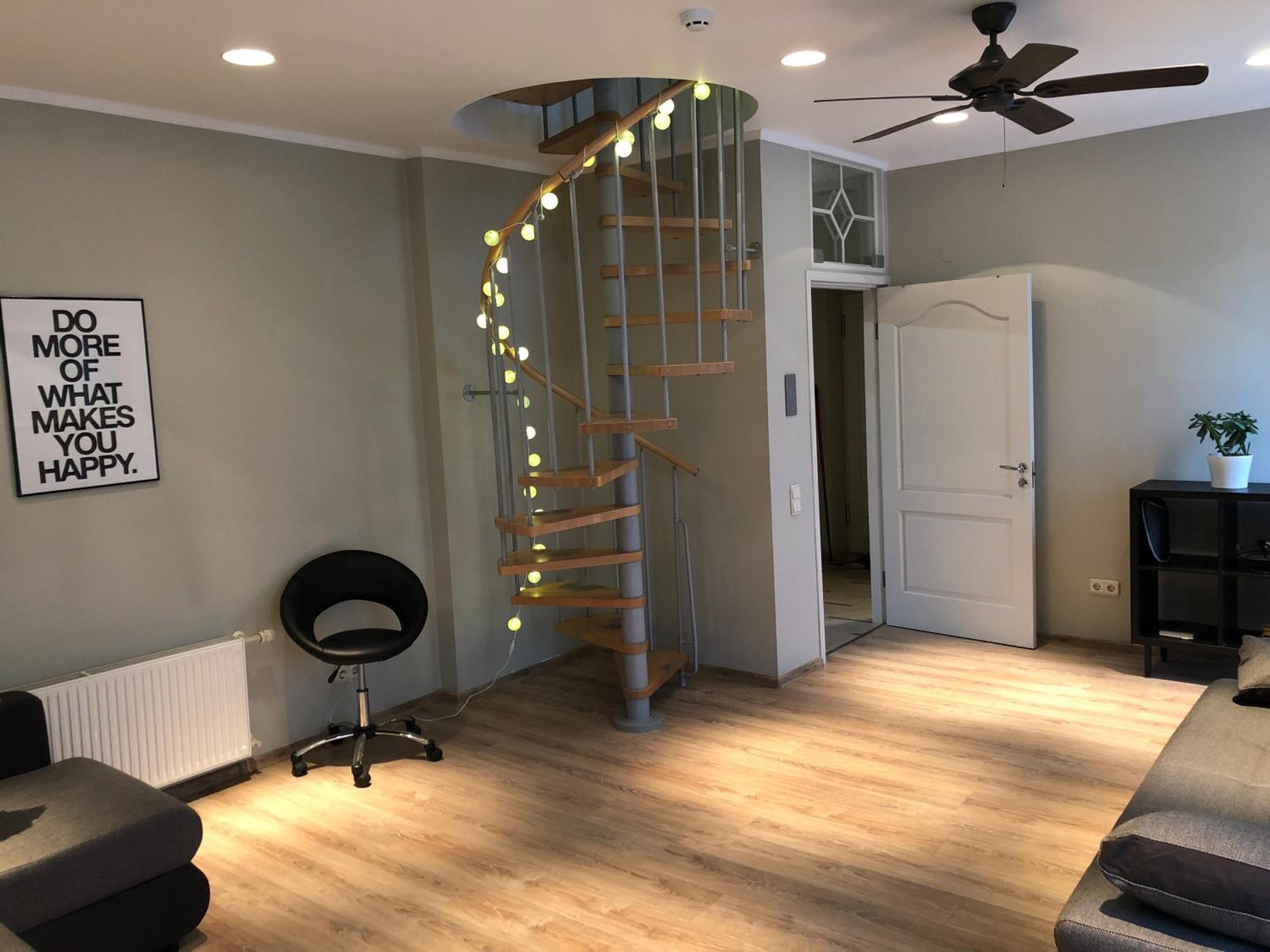 Three-Bedroom Apartment - Photo 10