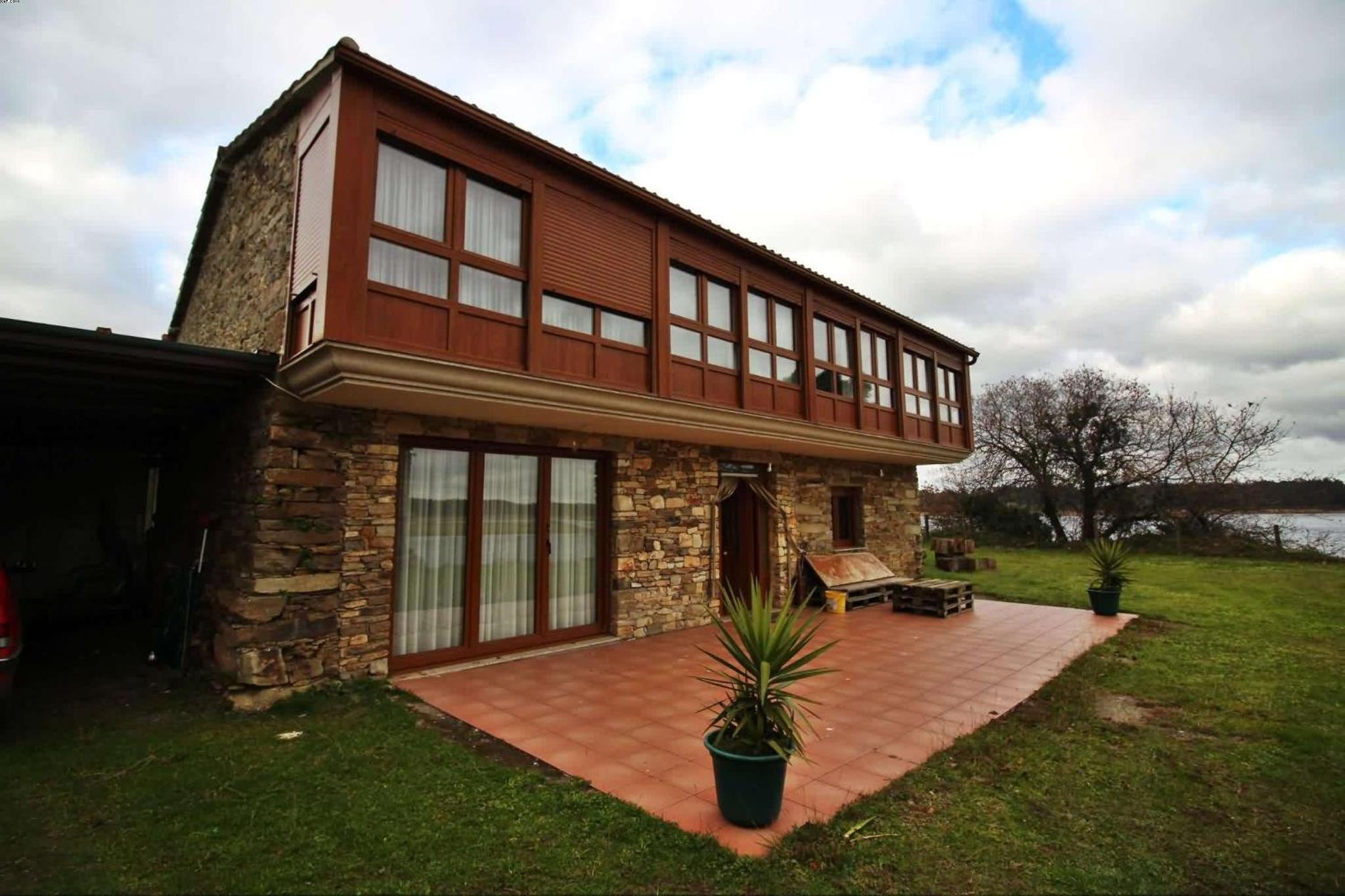 Four-Bedroom House photo 2