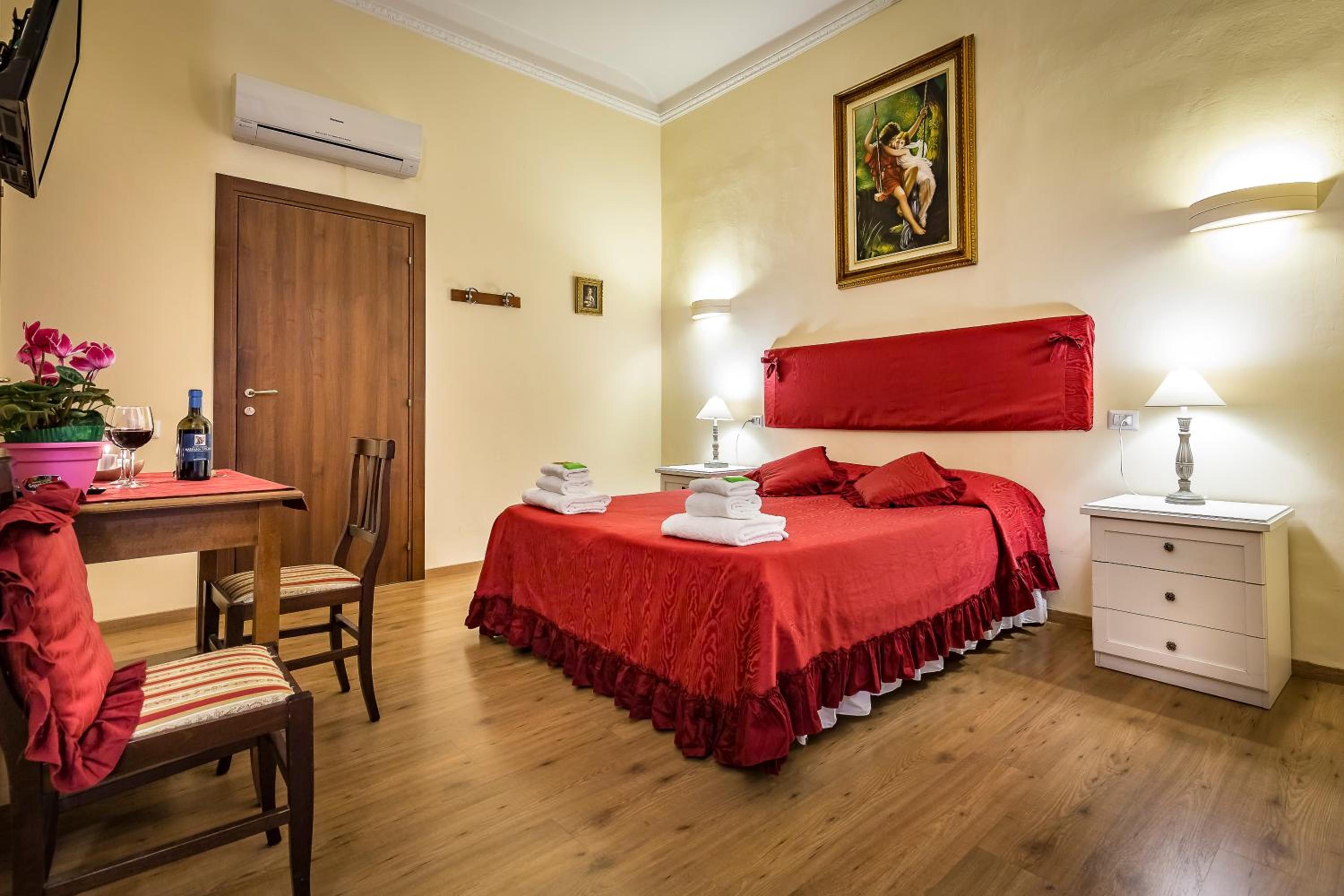Superior Triple Room photo 3