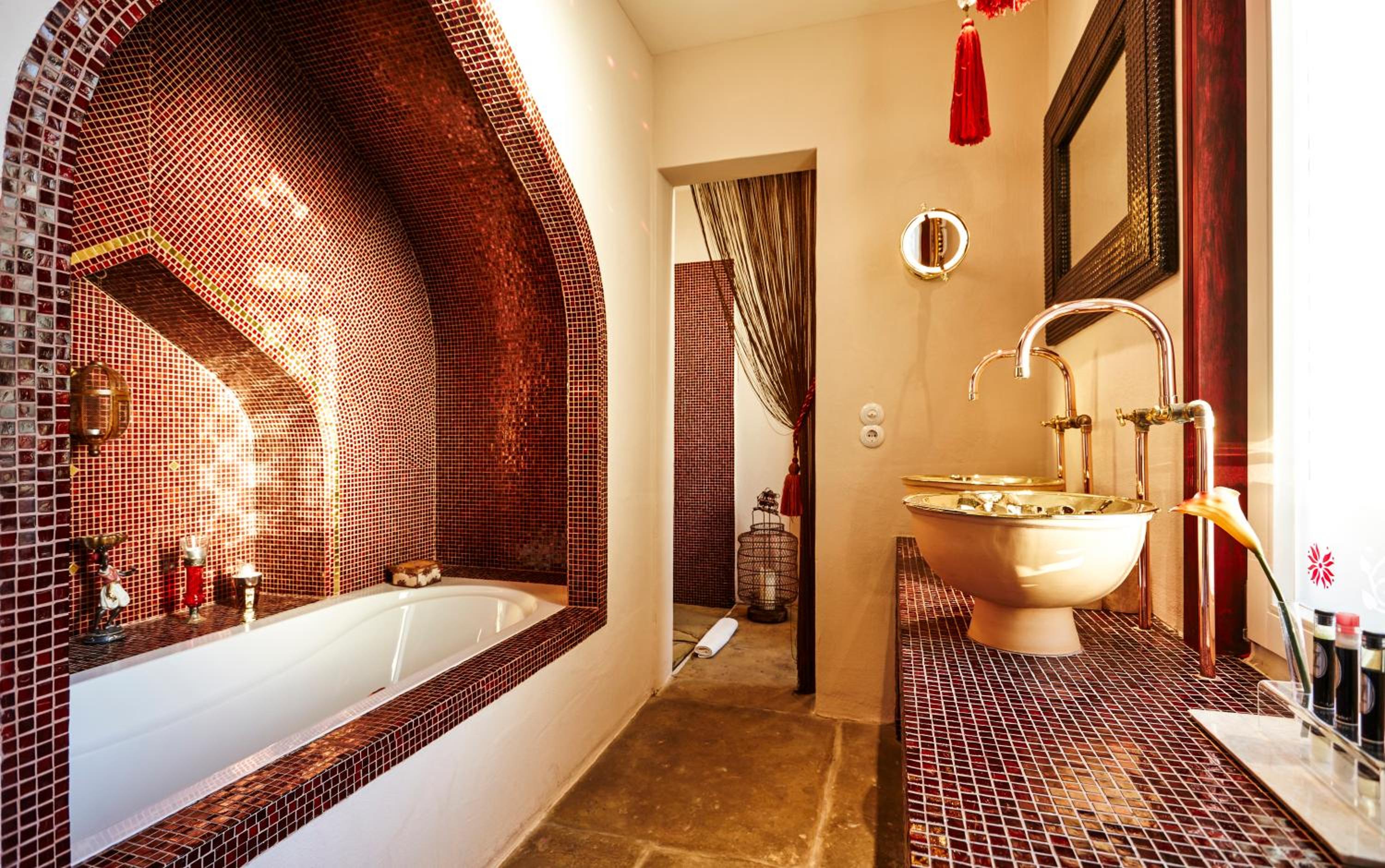 Standard Suite - Photo 2