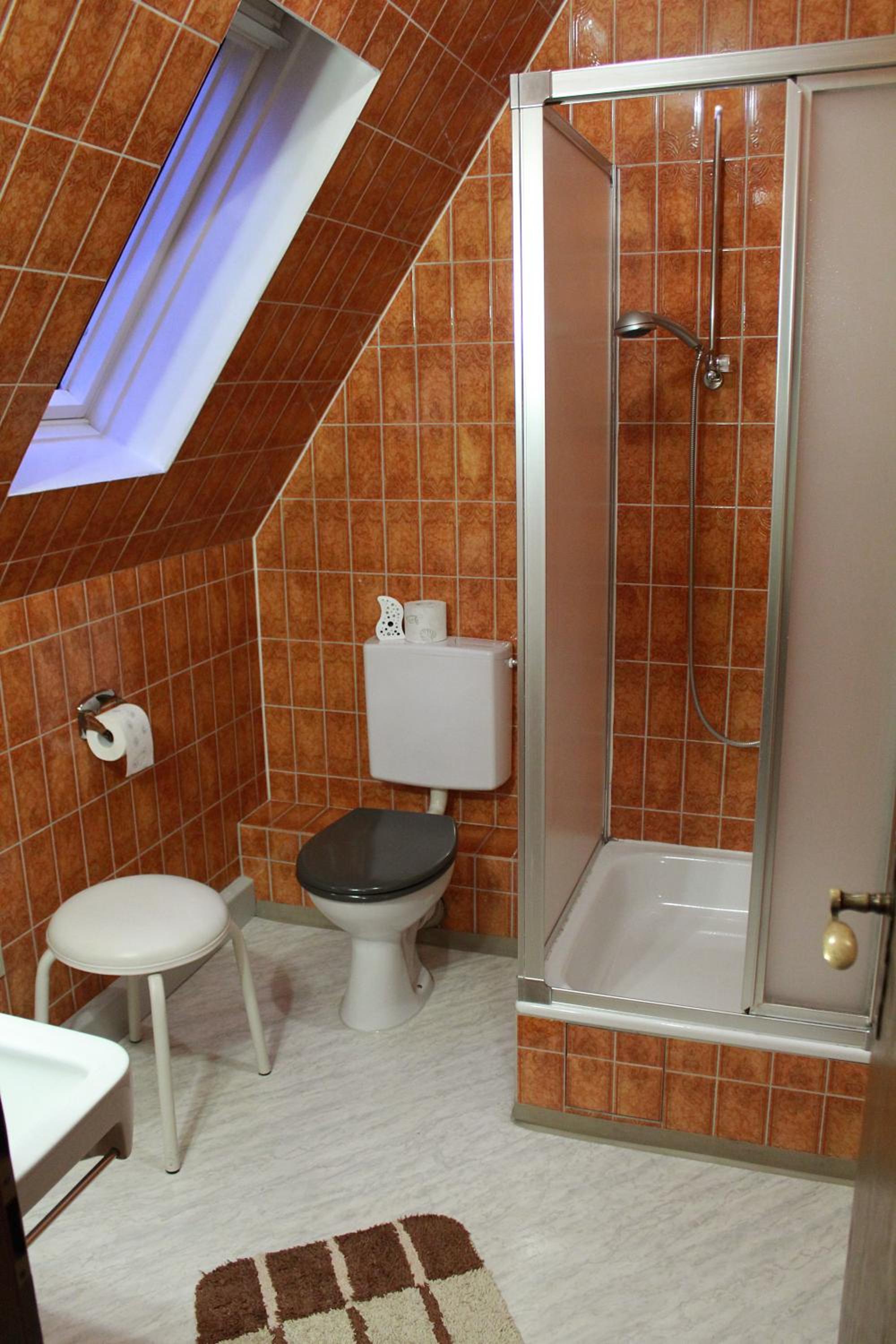 Standard Single Room with Shower photo 2