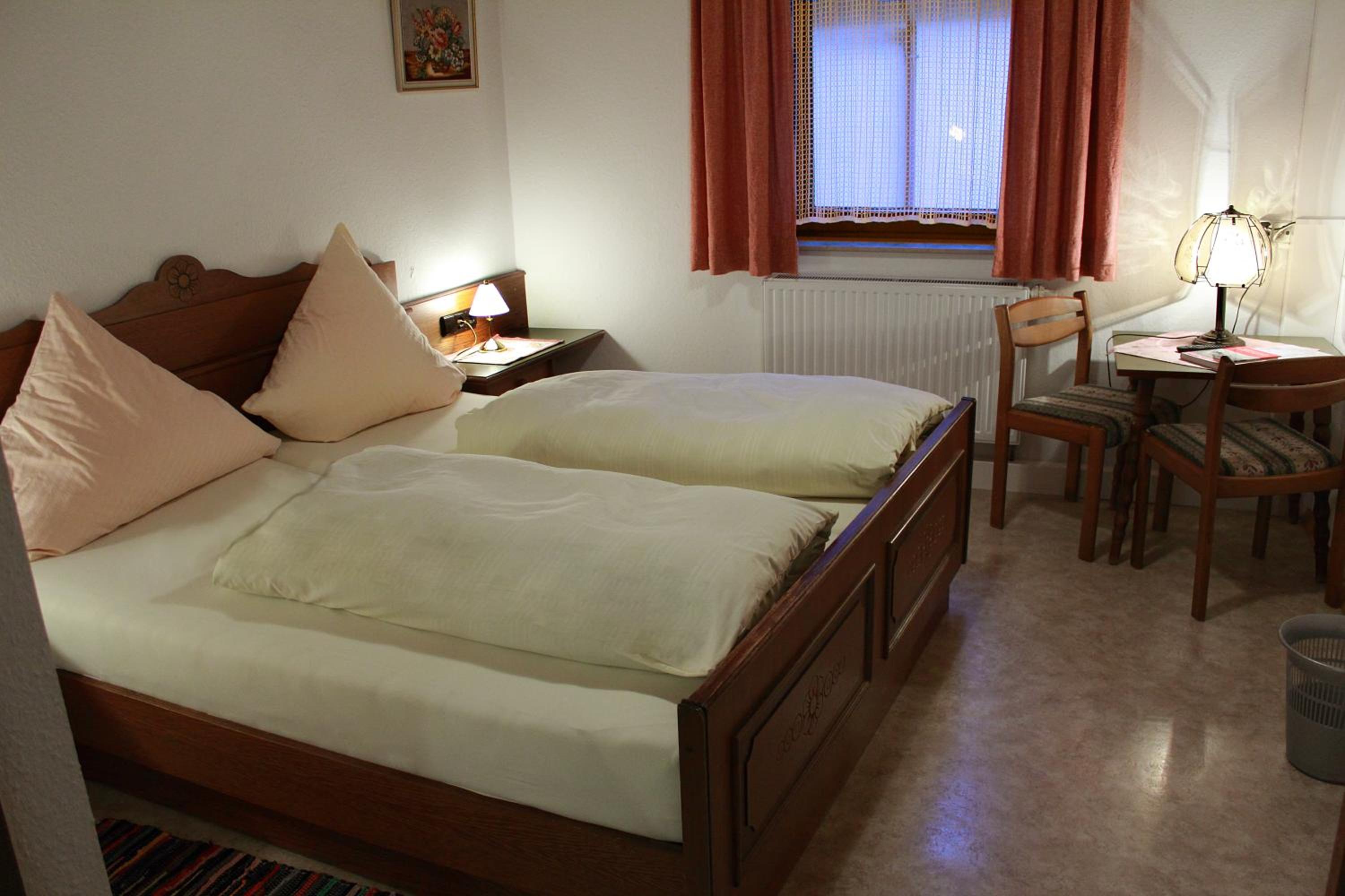 Double Room with Private Bathroom photo 2
