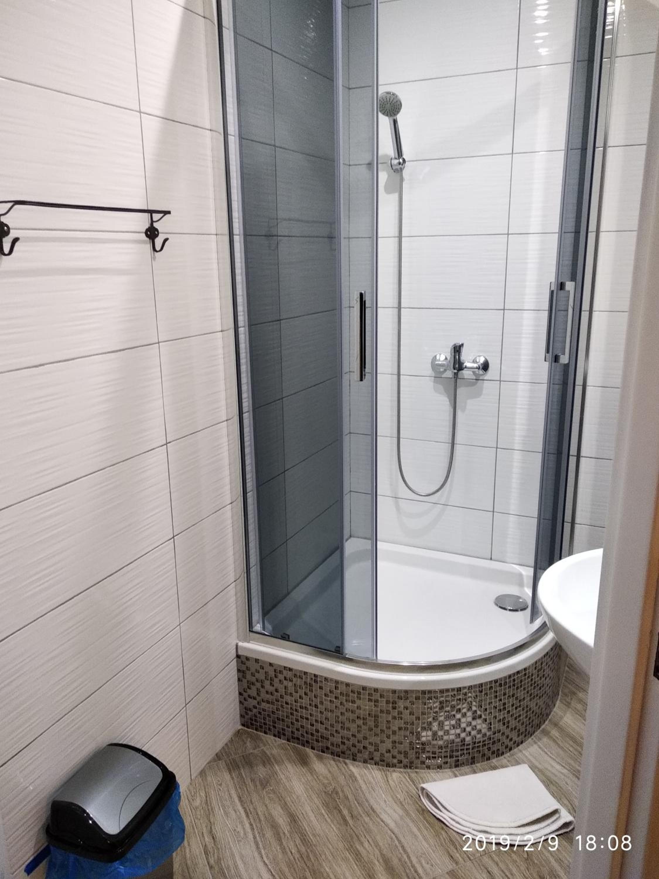 Standard Twin Room - Photo 23