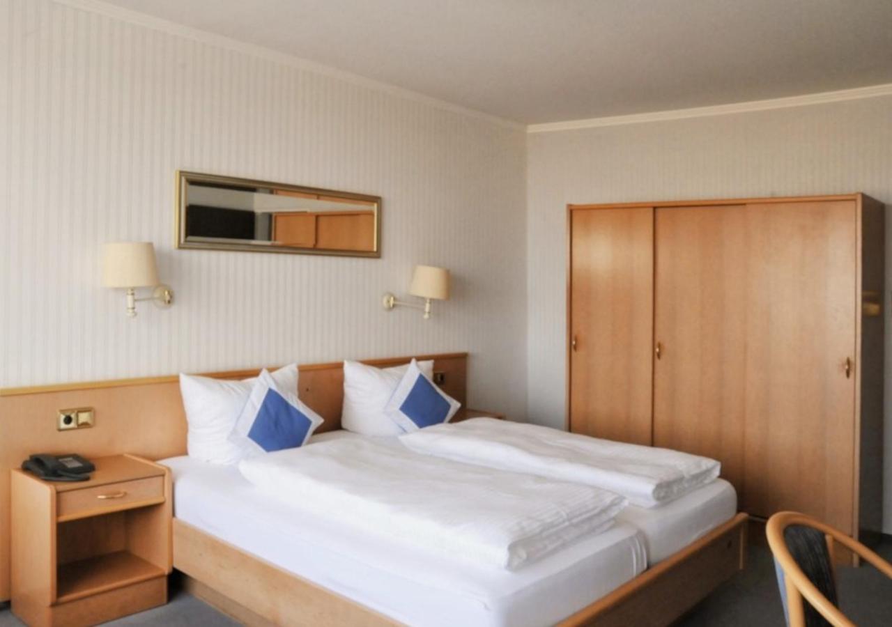Double Room with Balcony - Photo 1