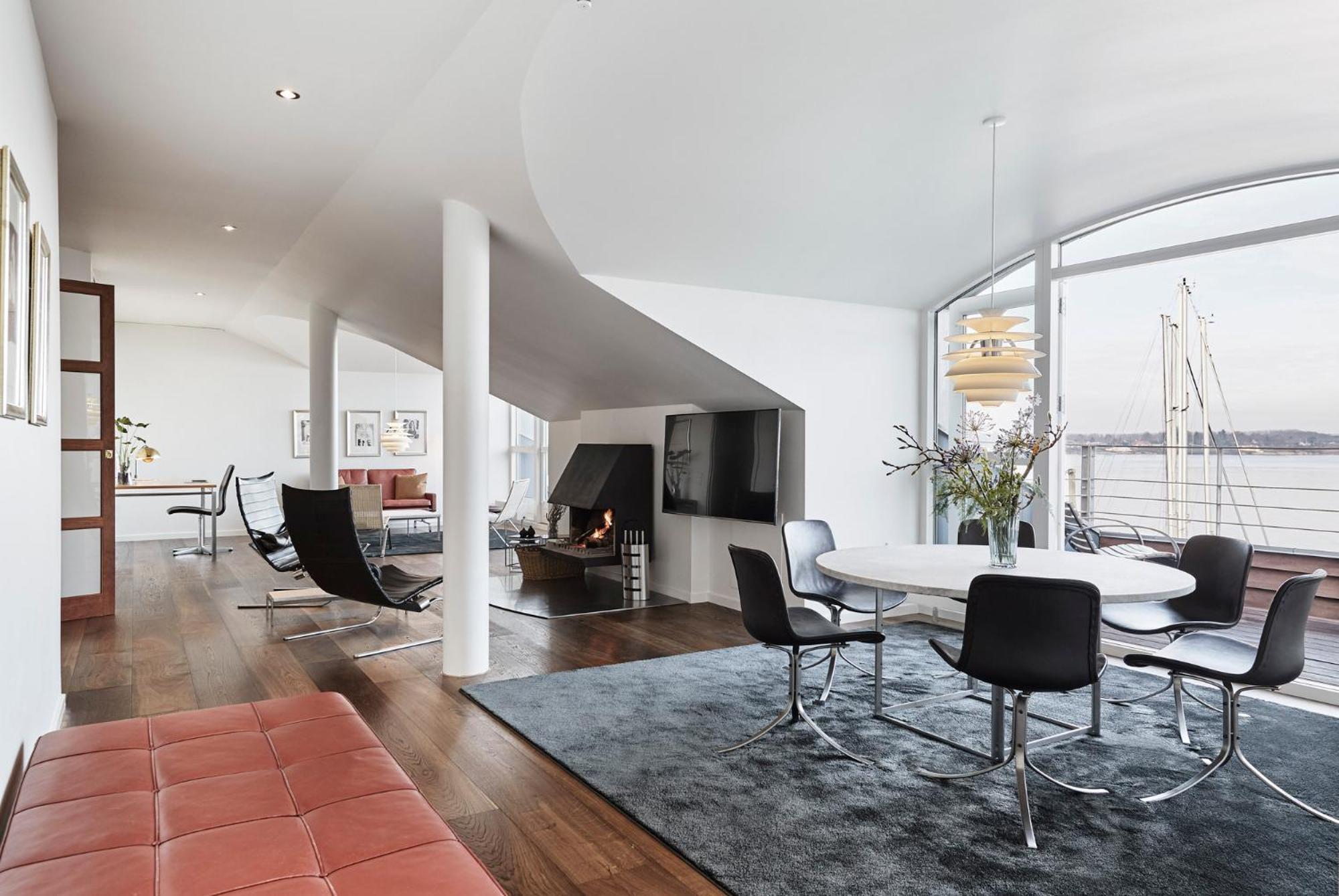 Executive Suite - Photo 5