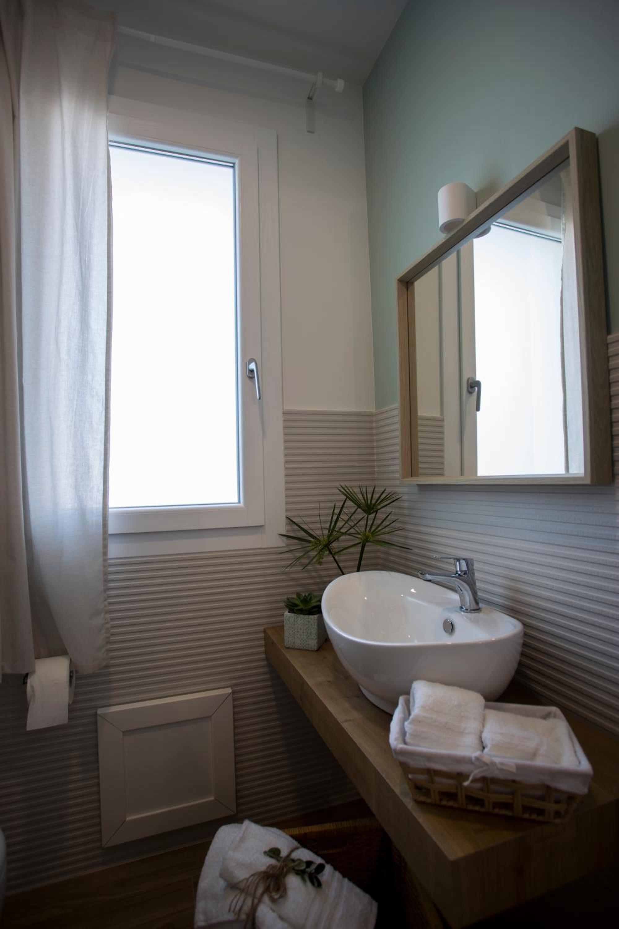 Deluxe Double Room with Sea View photo 3