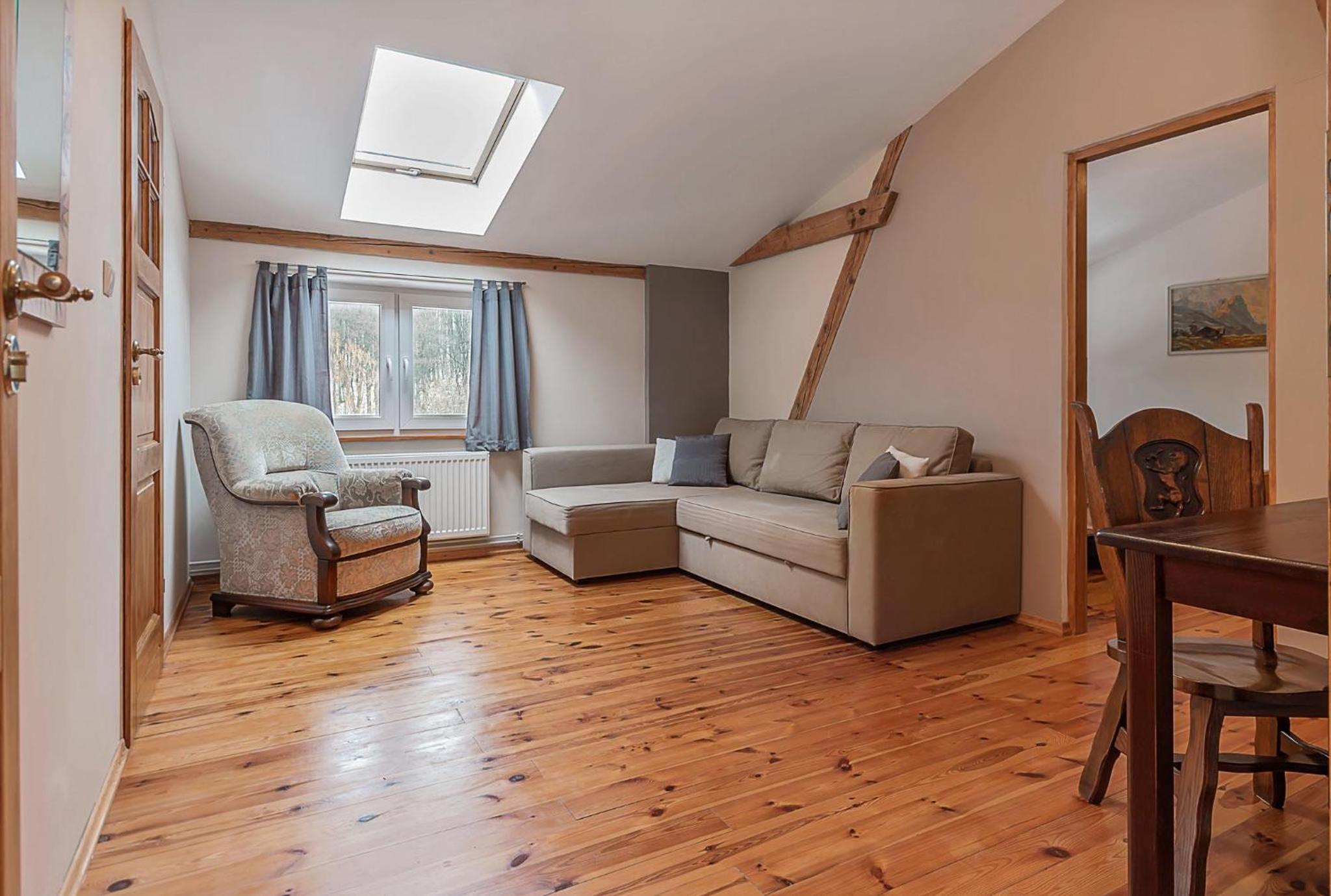 Large Double Room photo 1