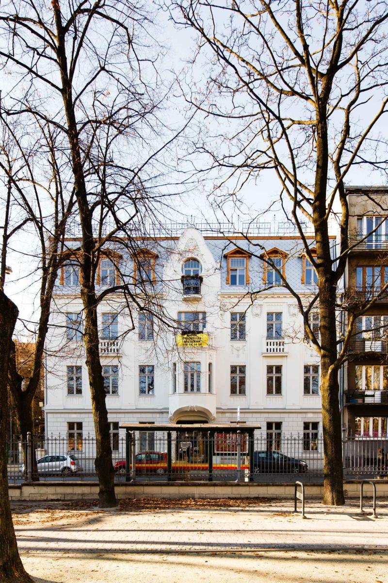 Apartment - Split Level - Photo 8