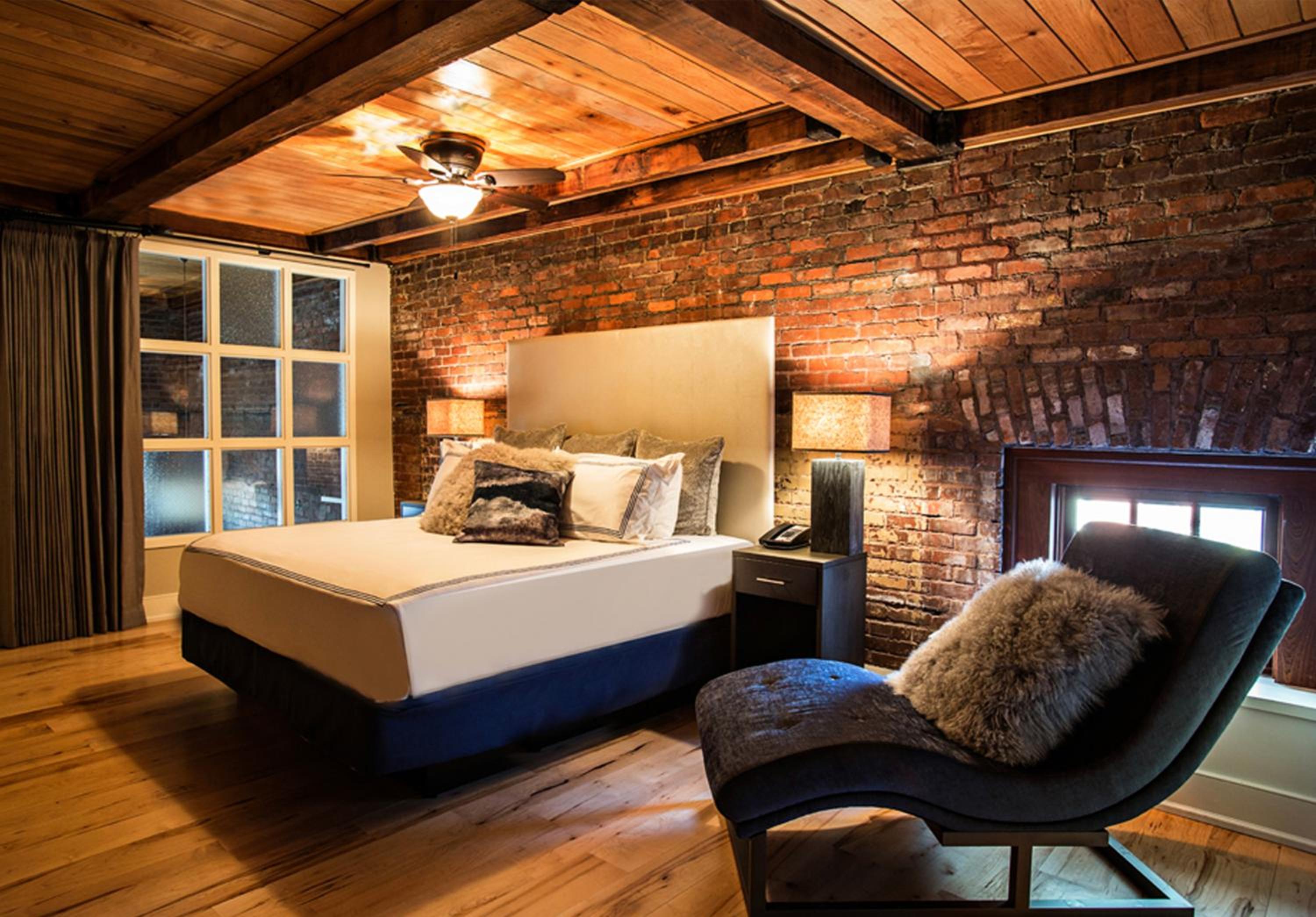 Luxury Two-Bedroom Suite photo 2