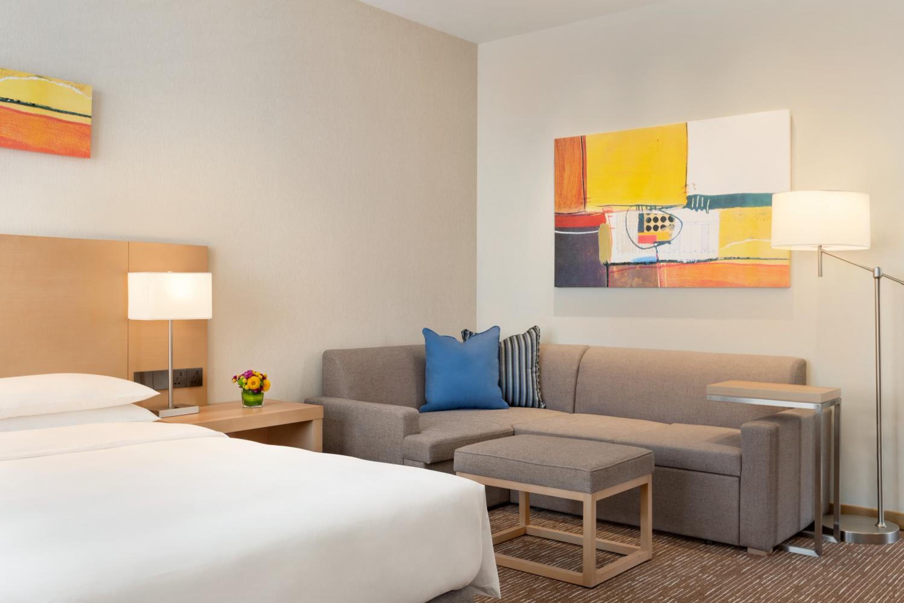 King Room with Sofa Bed - Photo 1