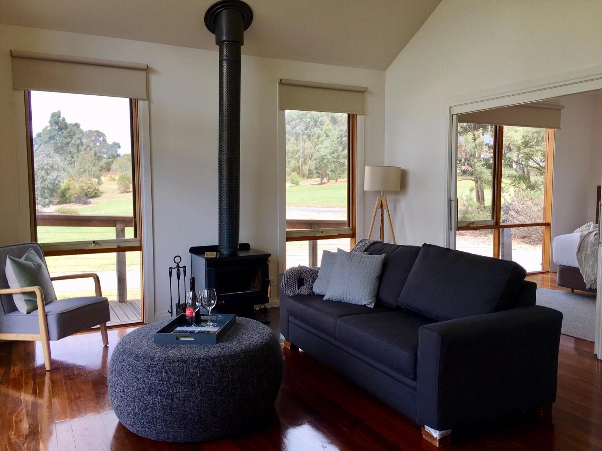 Deluxe Two-Bedroom Cottage - Photo 22