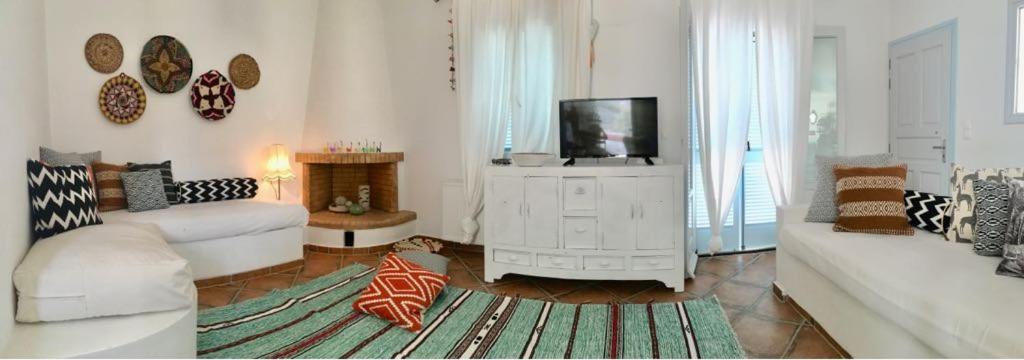 Villa with Sea View photo 1