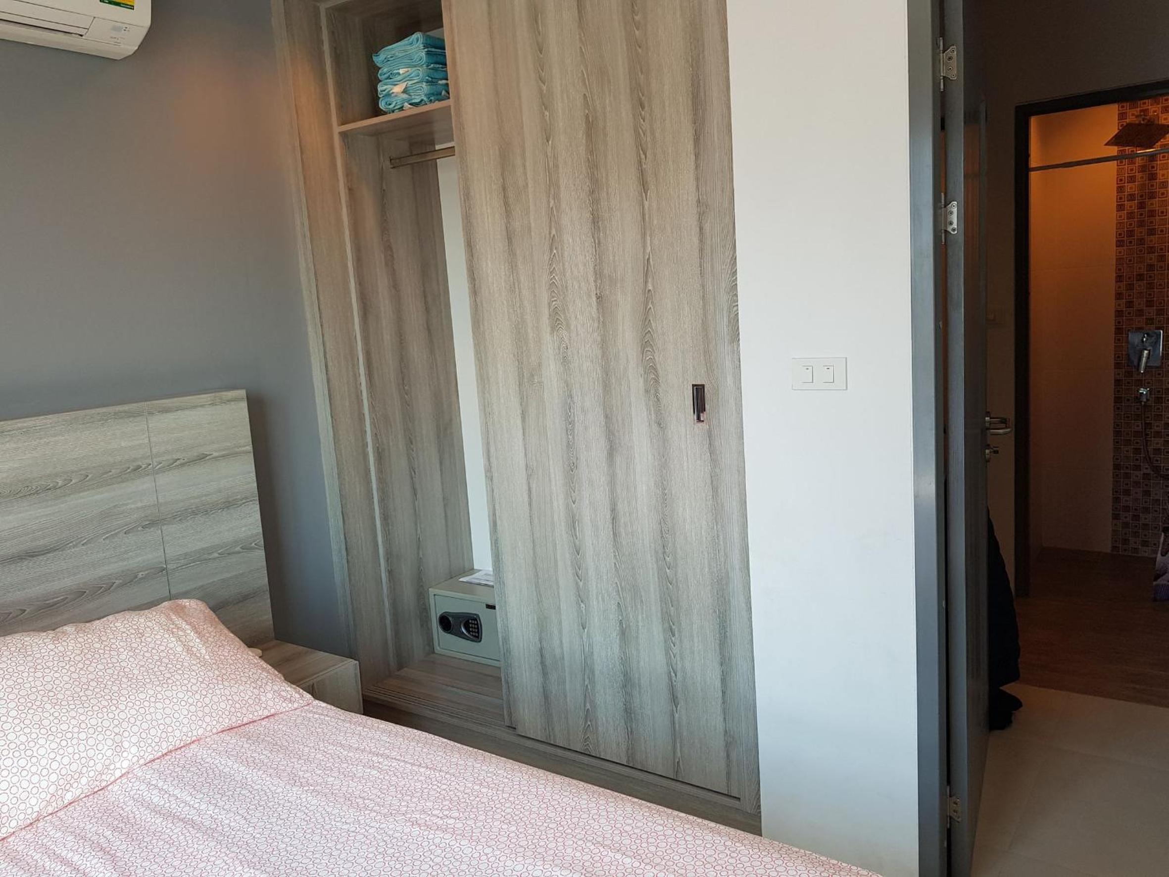 Two-Bedroom Apartment - Photo 17