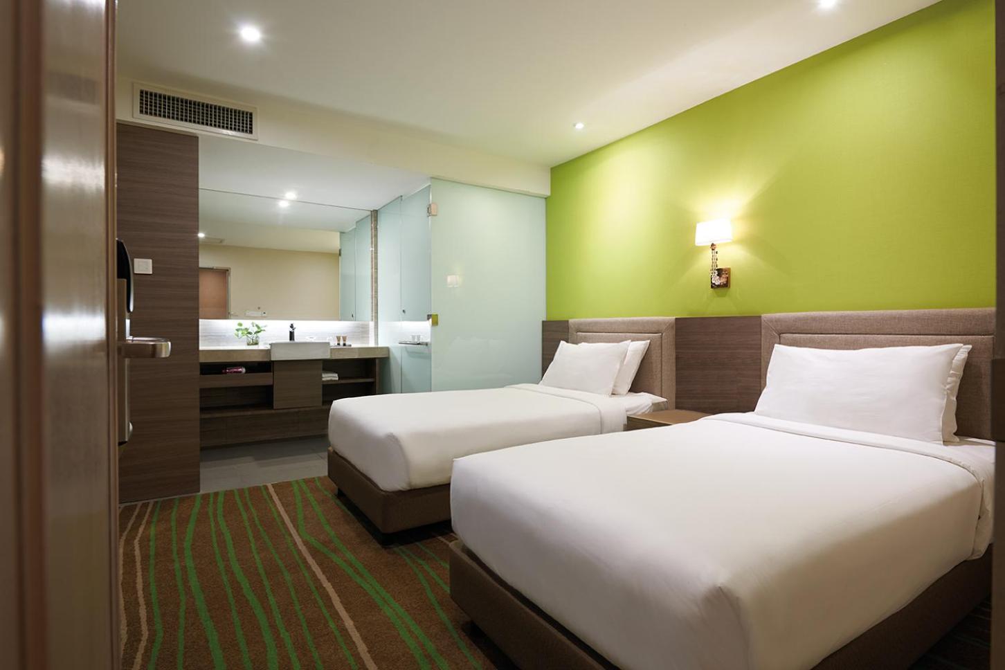 Executive Package - Cosmo Twin Room (No Window) photo 1