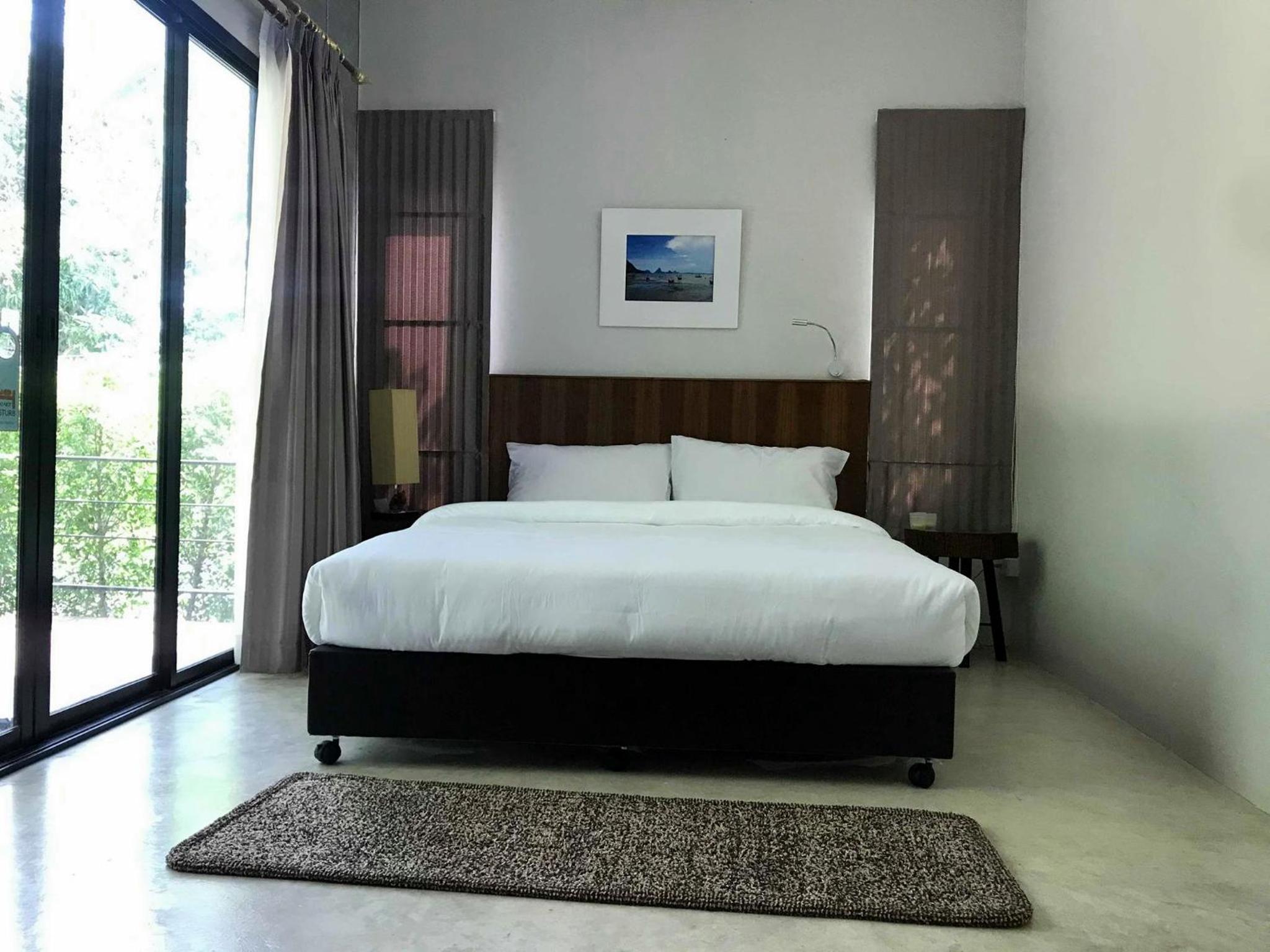 Double Room with Balcony - Photo 1