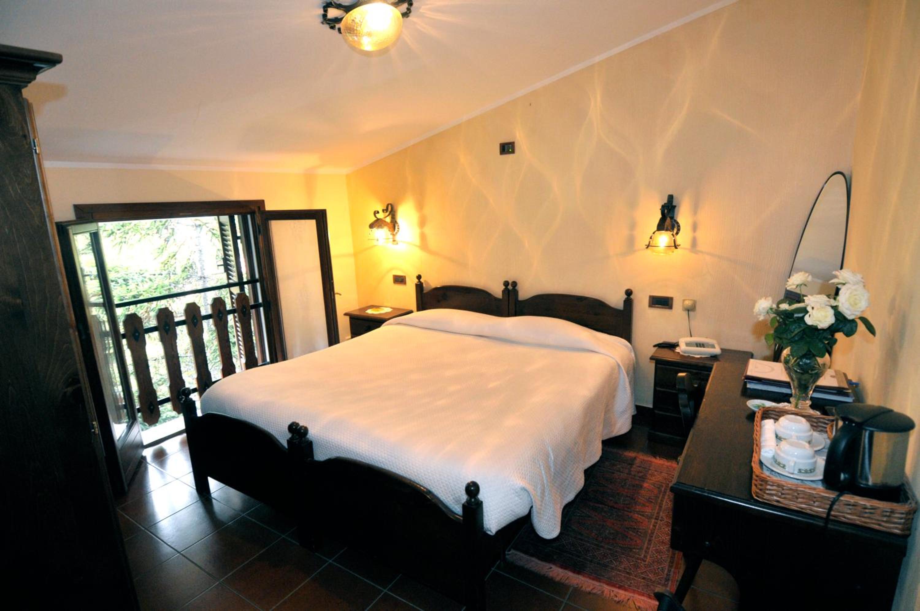 Single Room photo 2