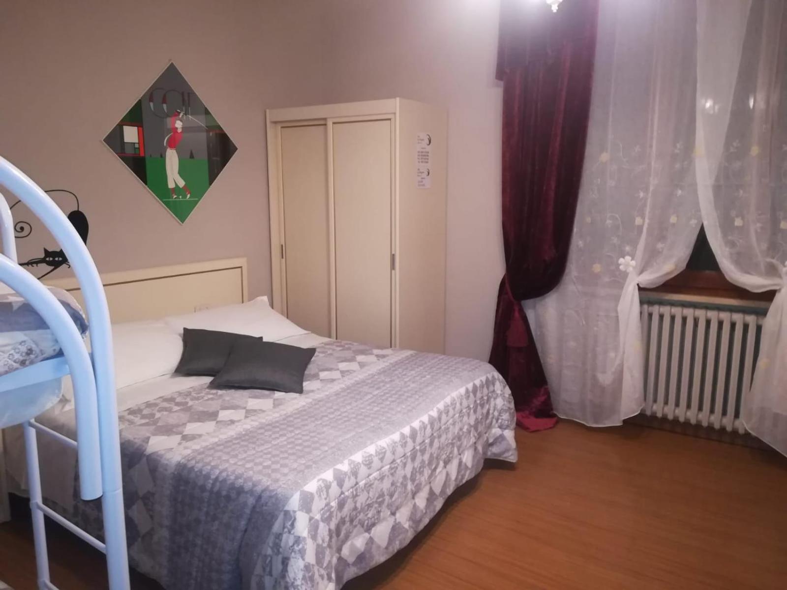 Small Double Room photo 1