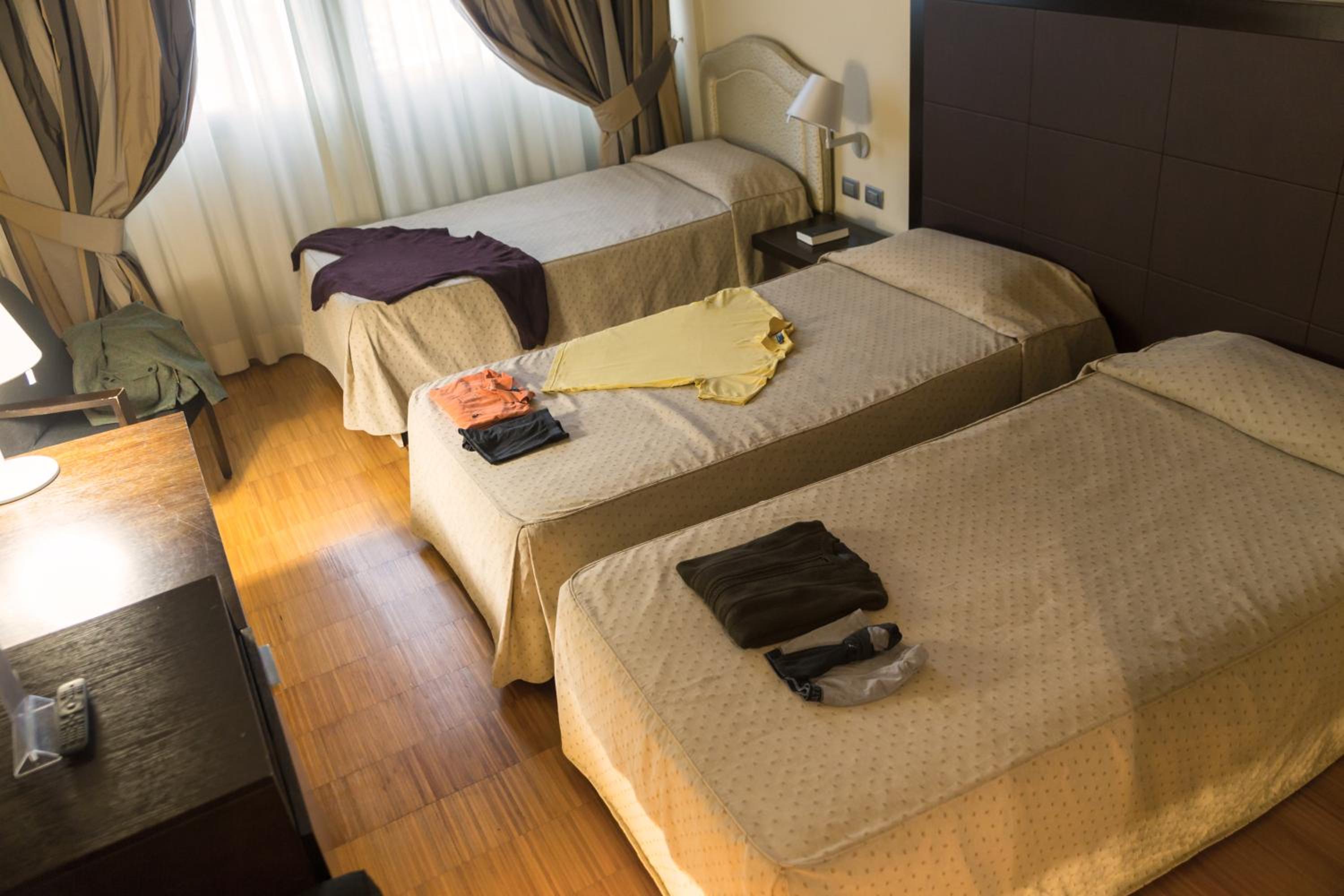 Triple Room - Photo 7