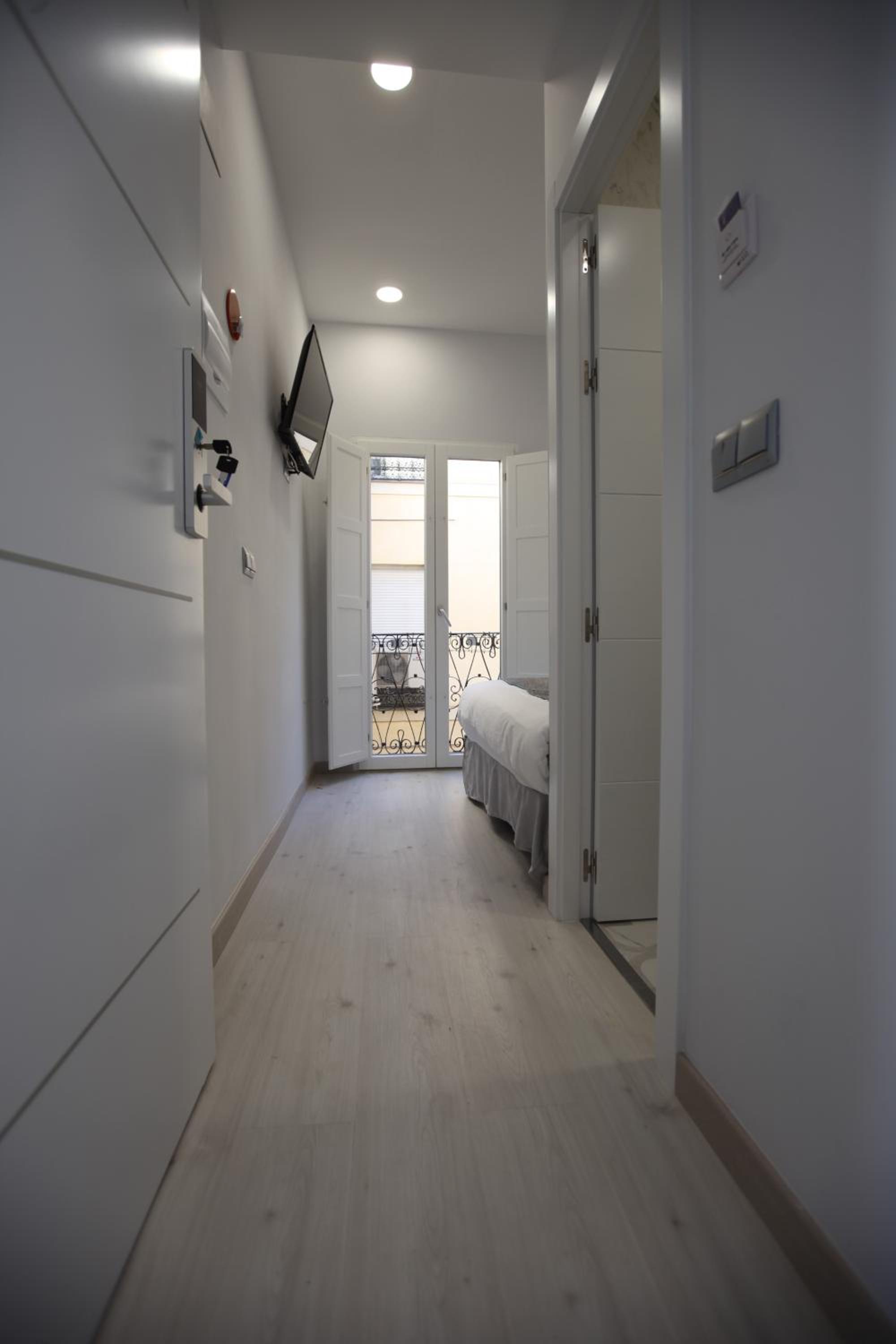 Standard Double Room photo 3