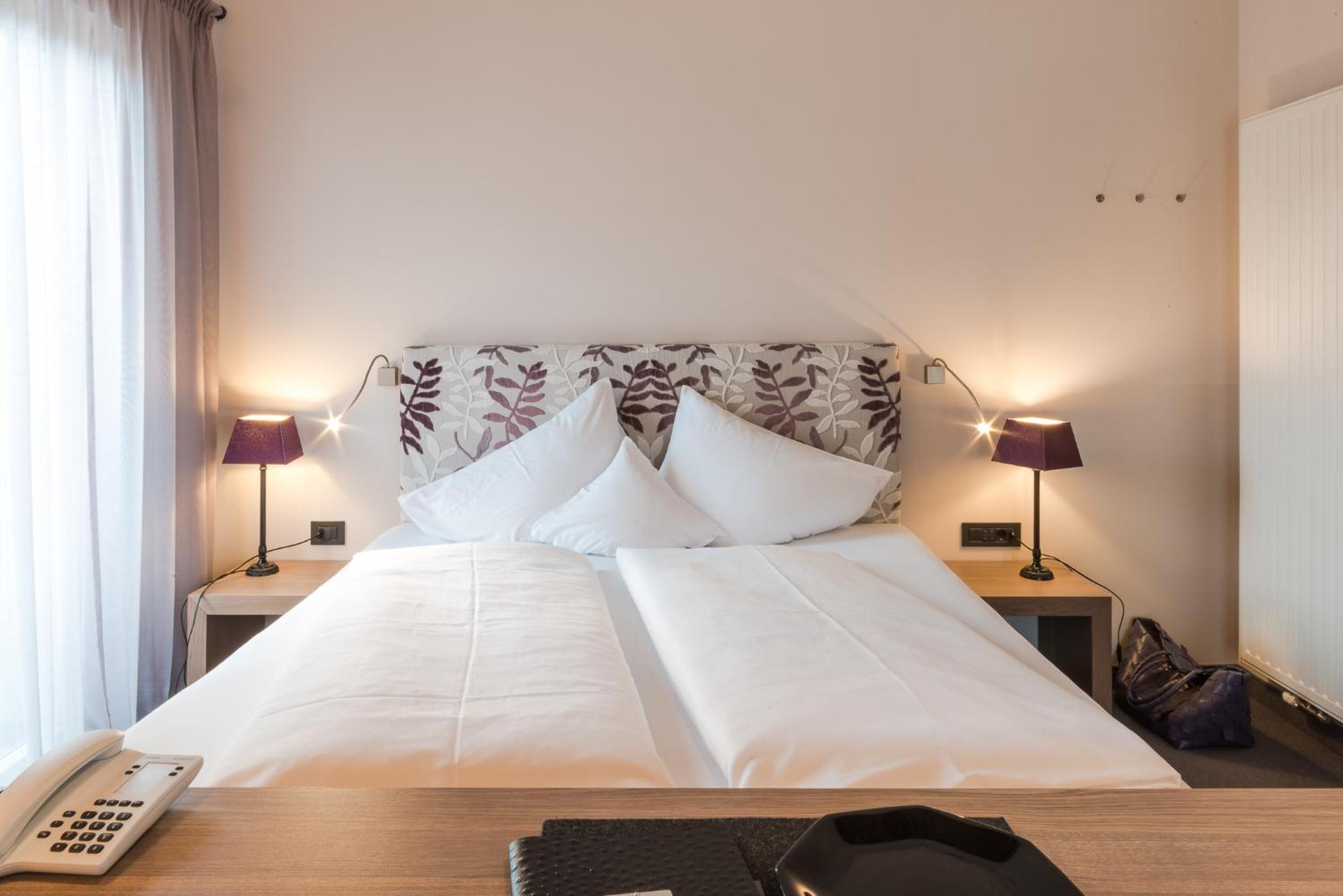 Double Room with Balcony - Photo 1