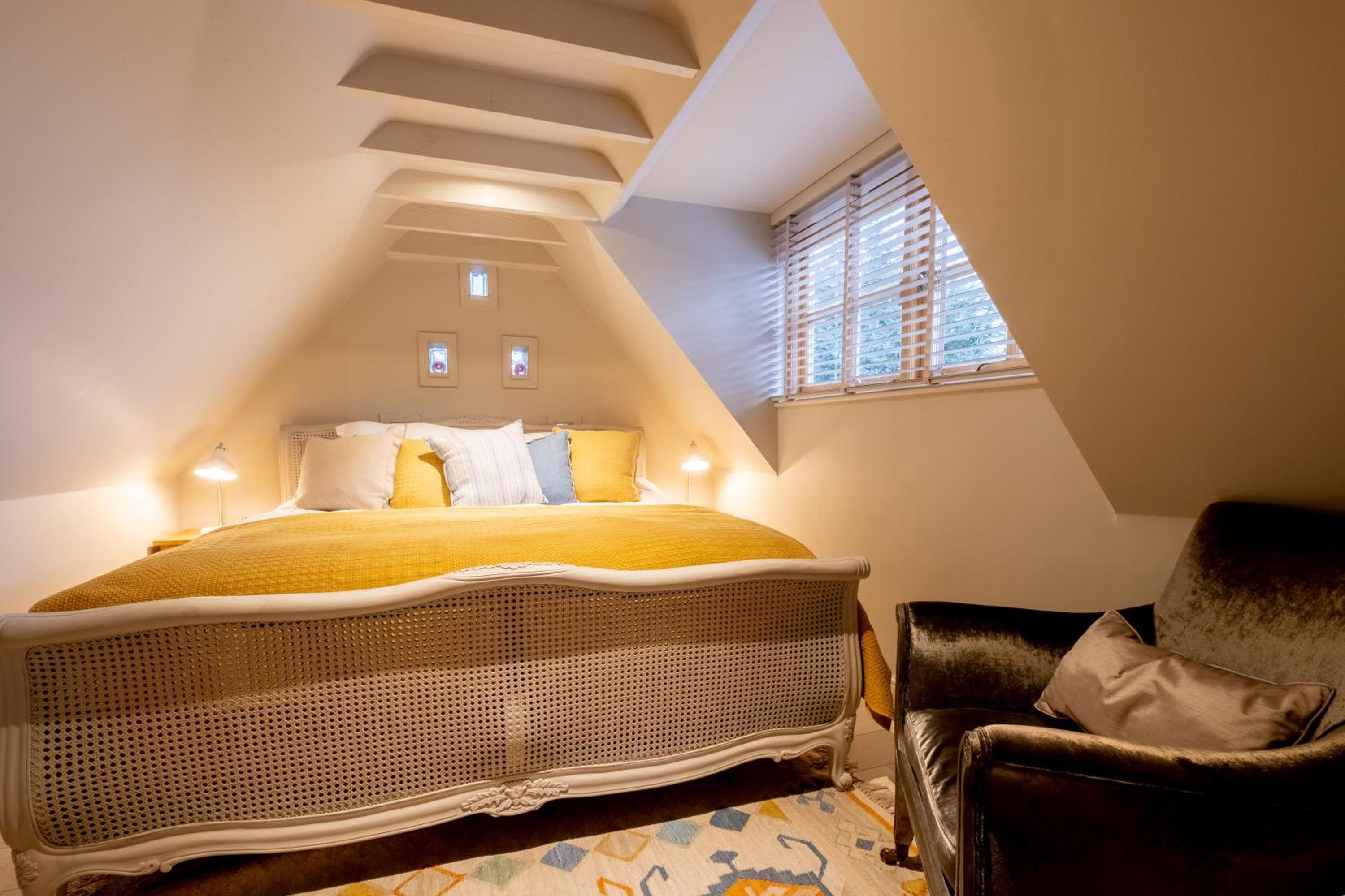 Two-Bedroom House - Photo 18