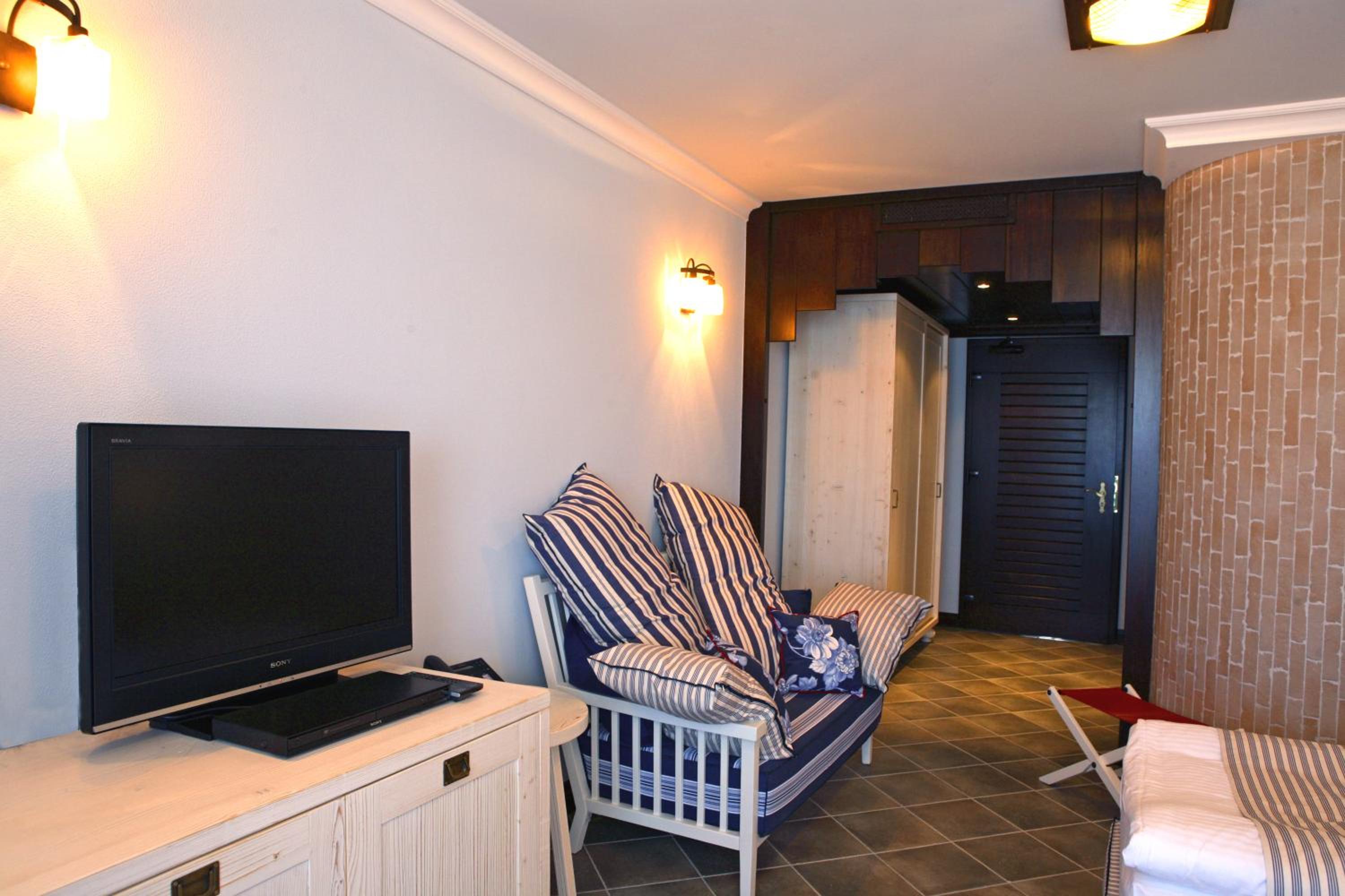 Double Room with Balcony and Sea View photo 3