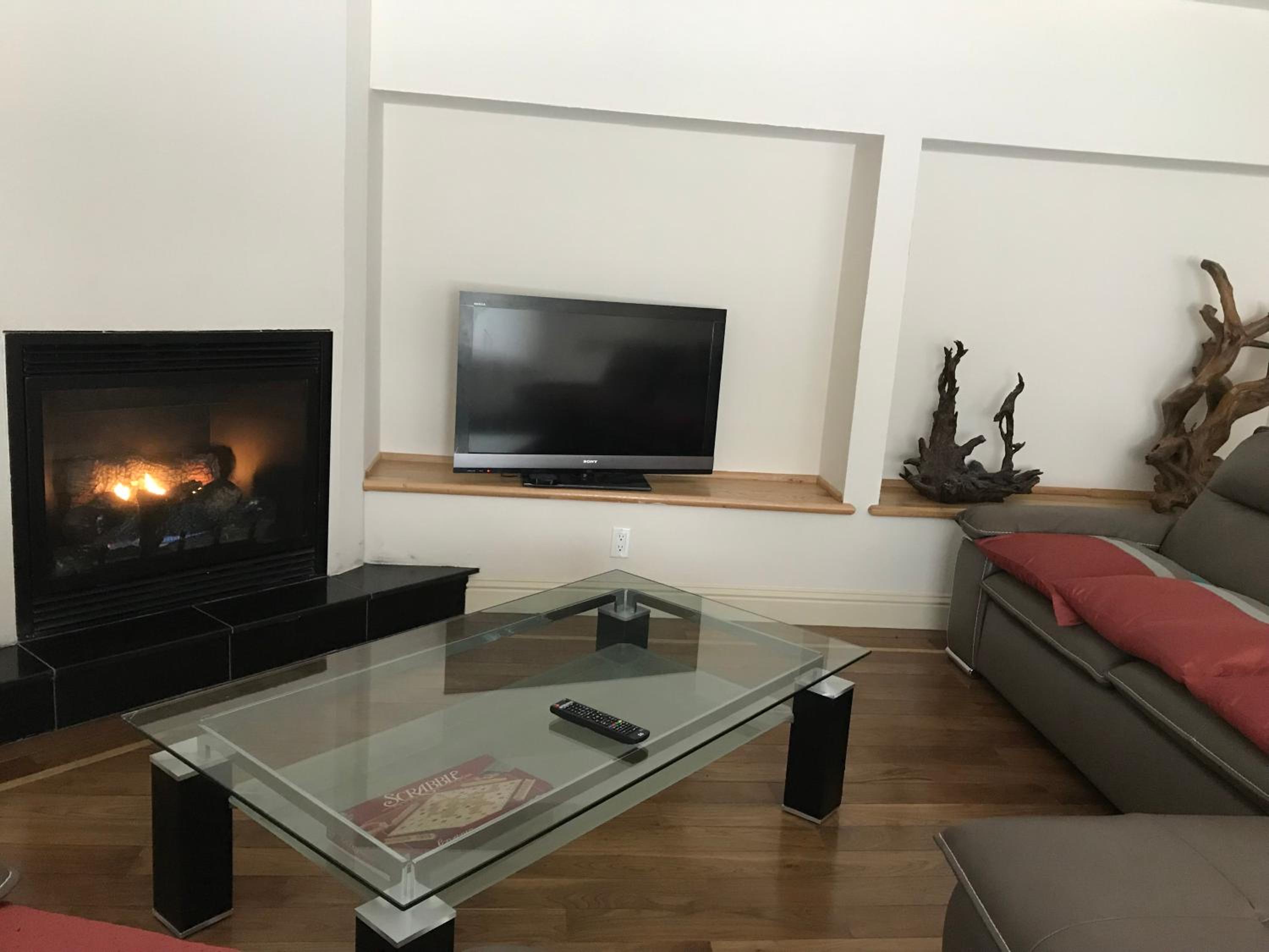 Two-Bedroom Villa - Photo 2