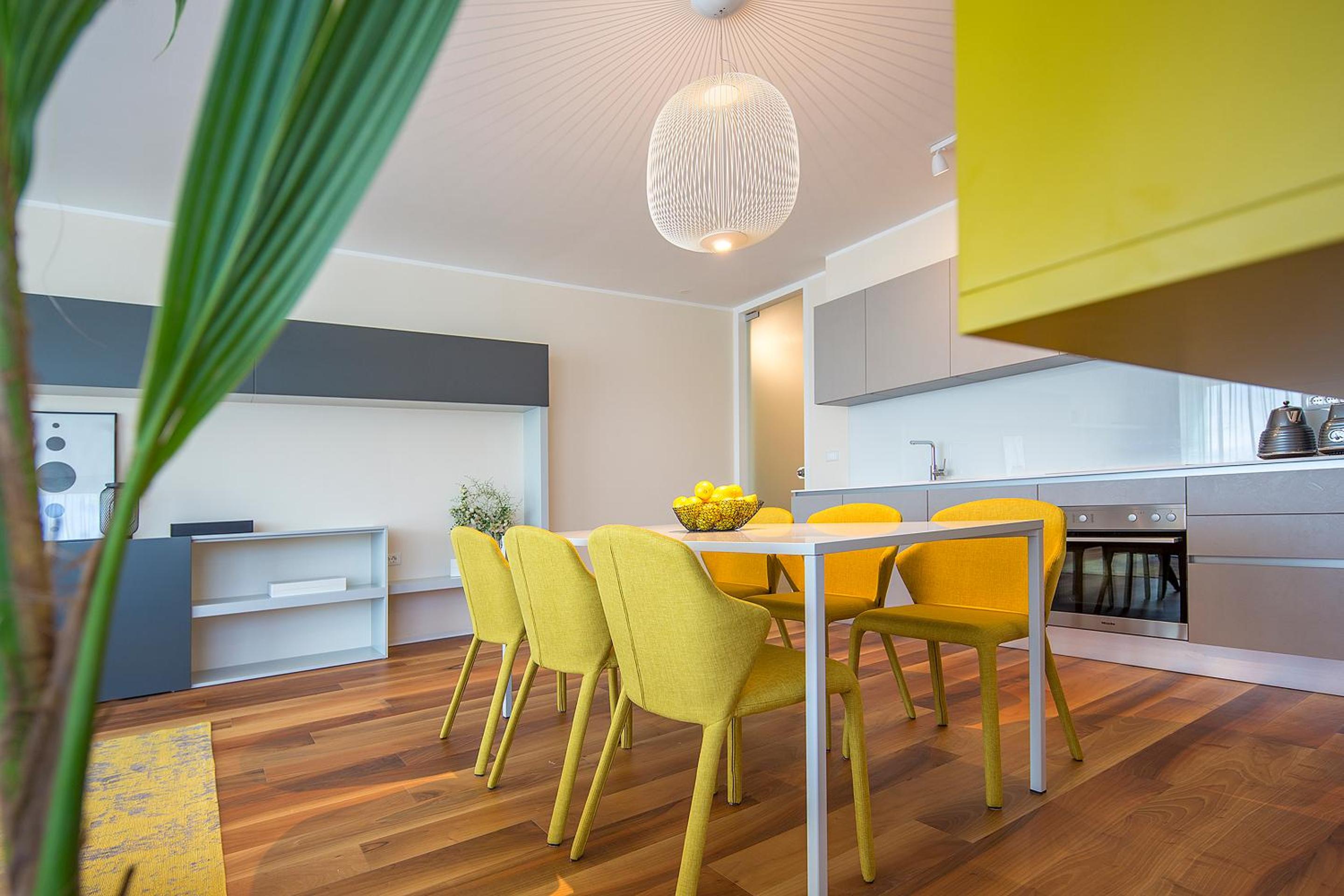 Deluxe Two-Bedroom Apartment With Sea View photo 3