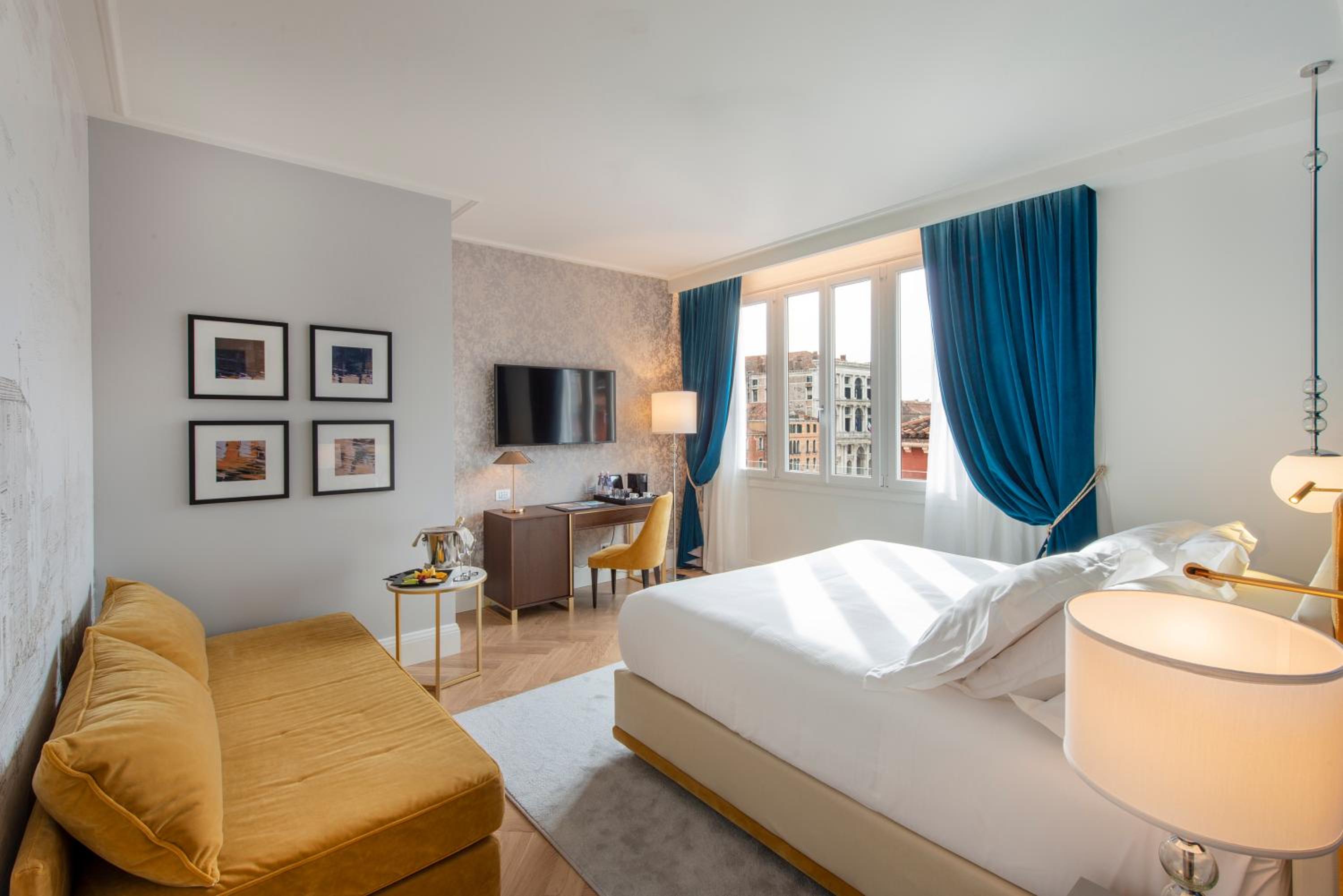 Deluxe Double Room with partial Canal View