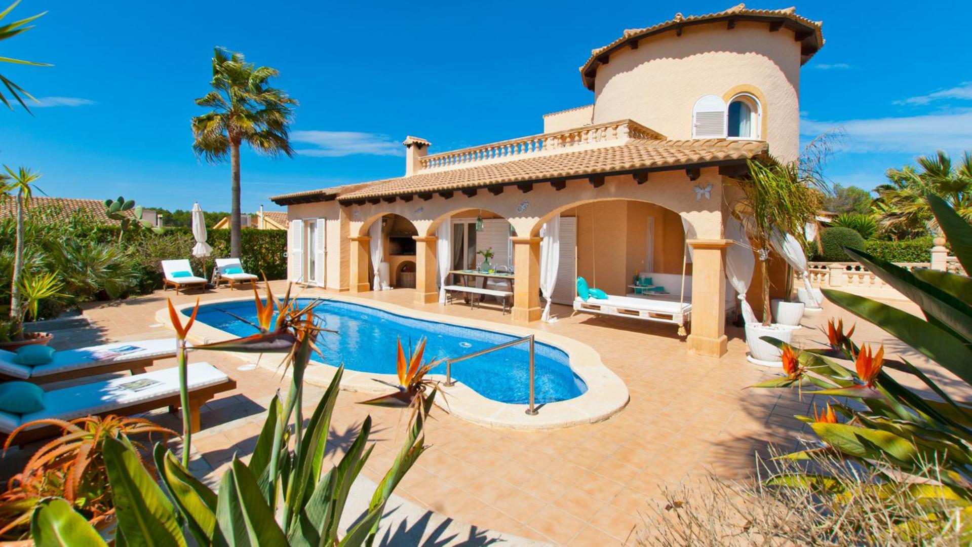 Villa With Private Pool photo 2