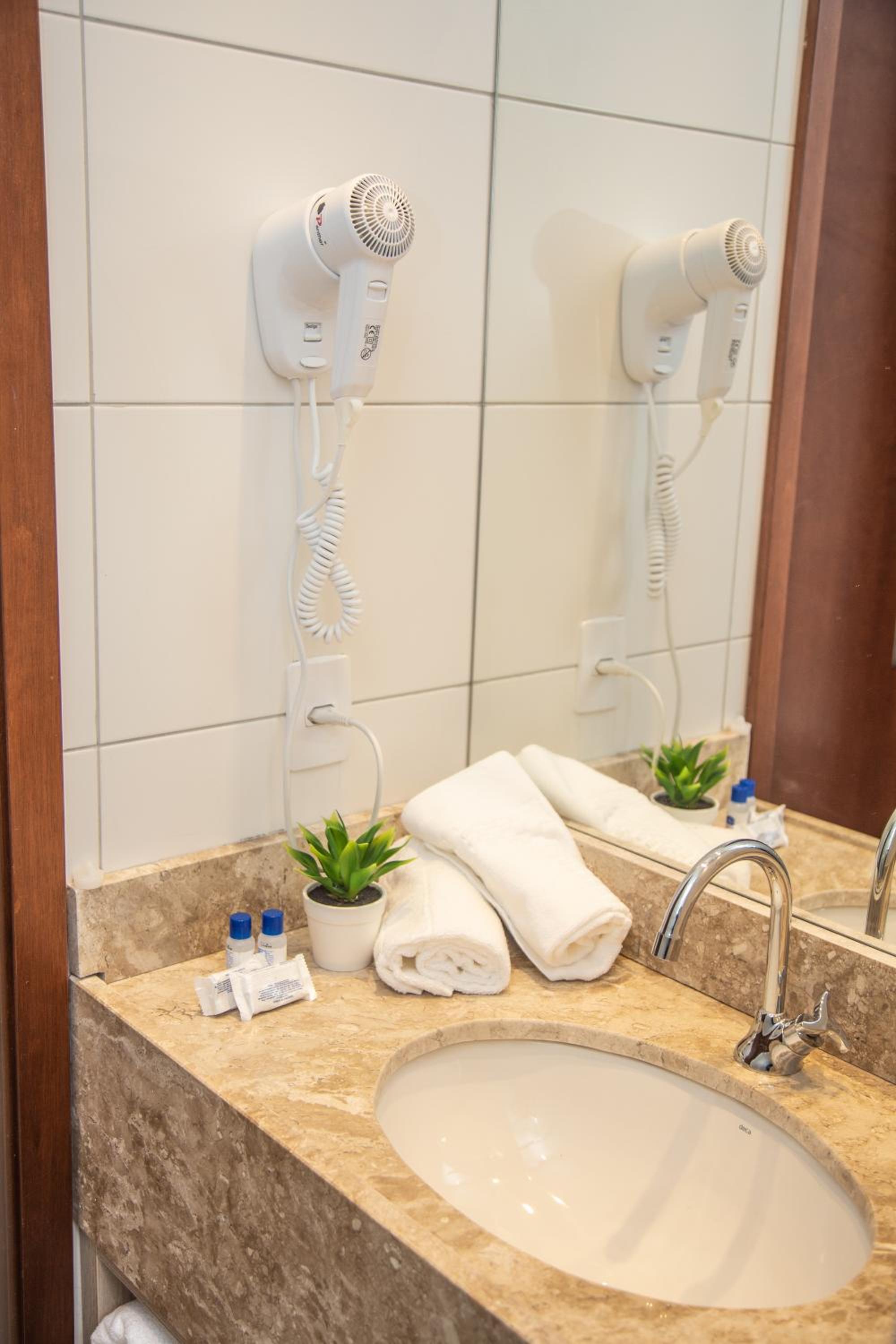 Deluxe Double Room with Shower photo 3