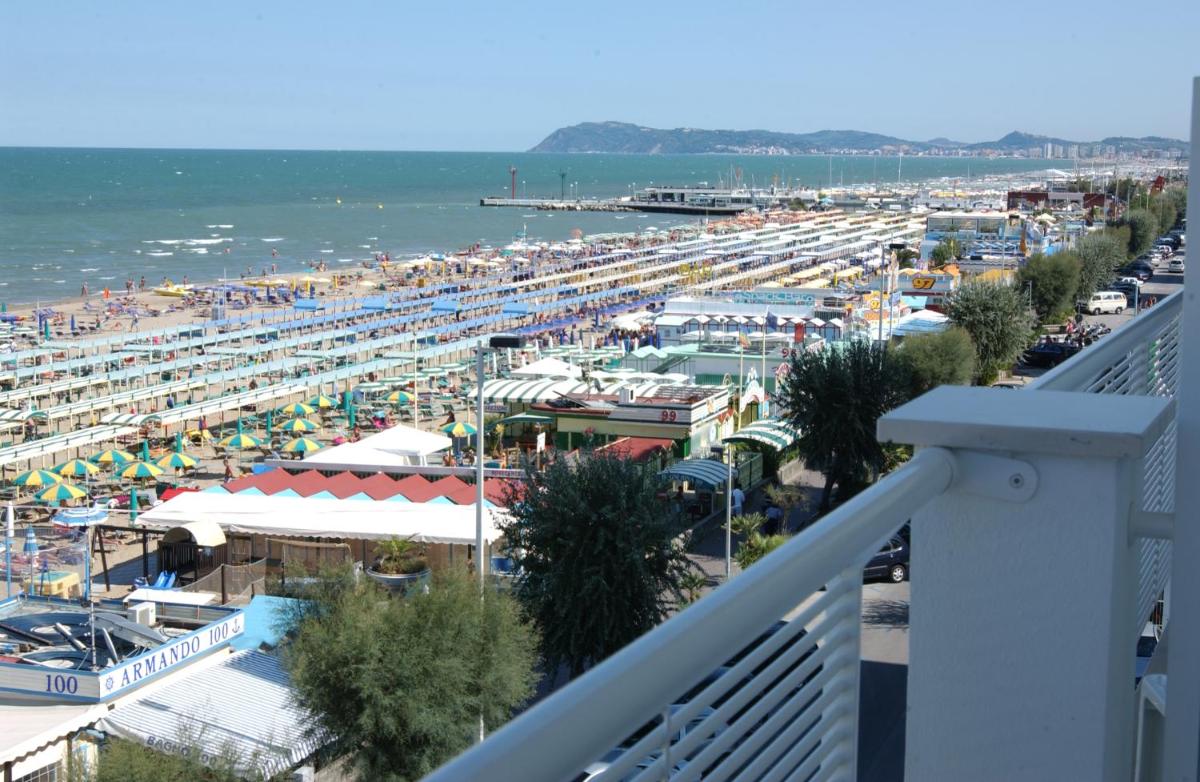 Sea Front Double Room with Balcony