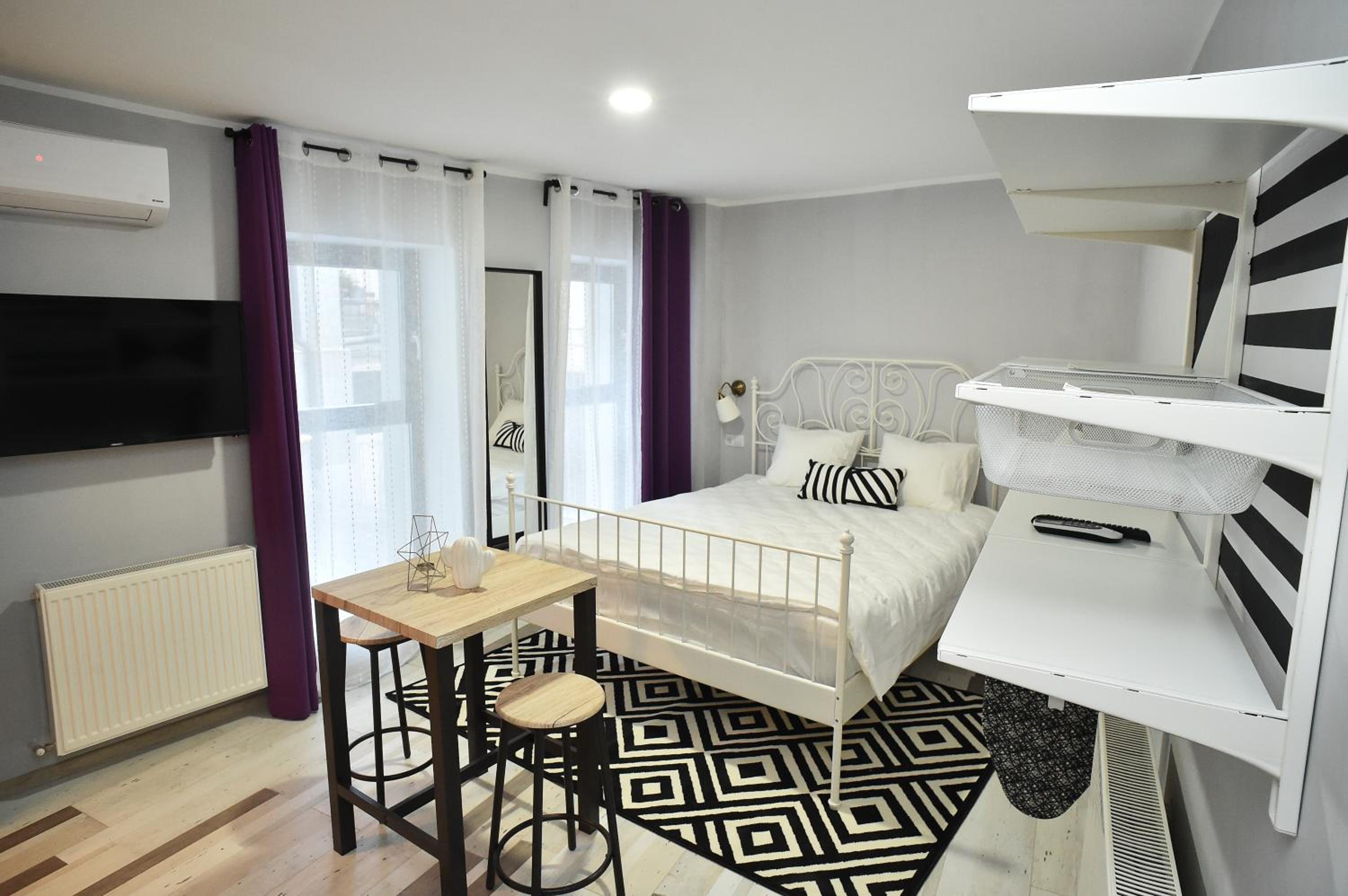 Executive Studio - Photo 1