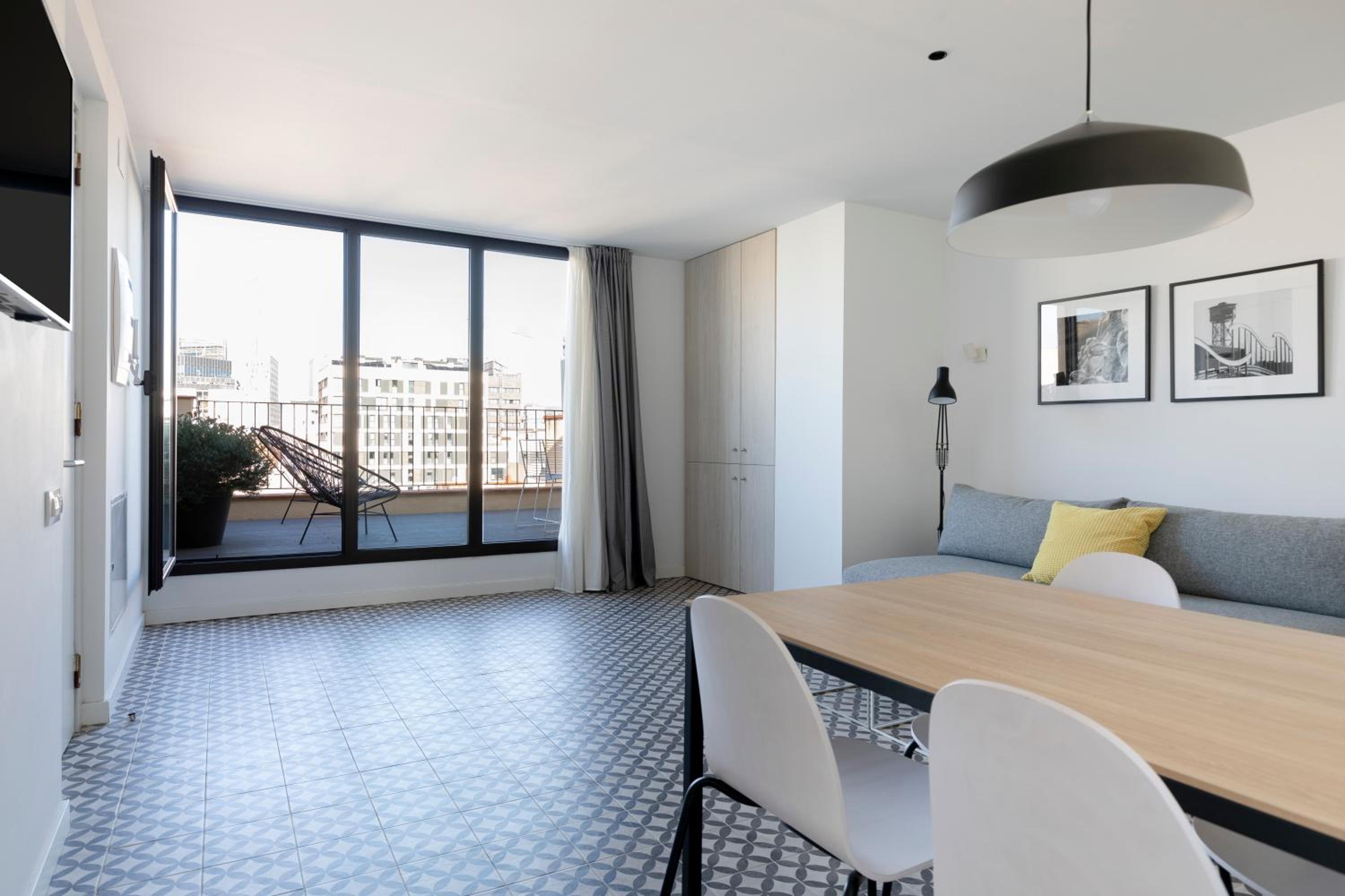 Apartamento con Terraza