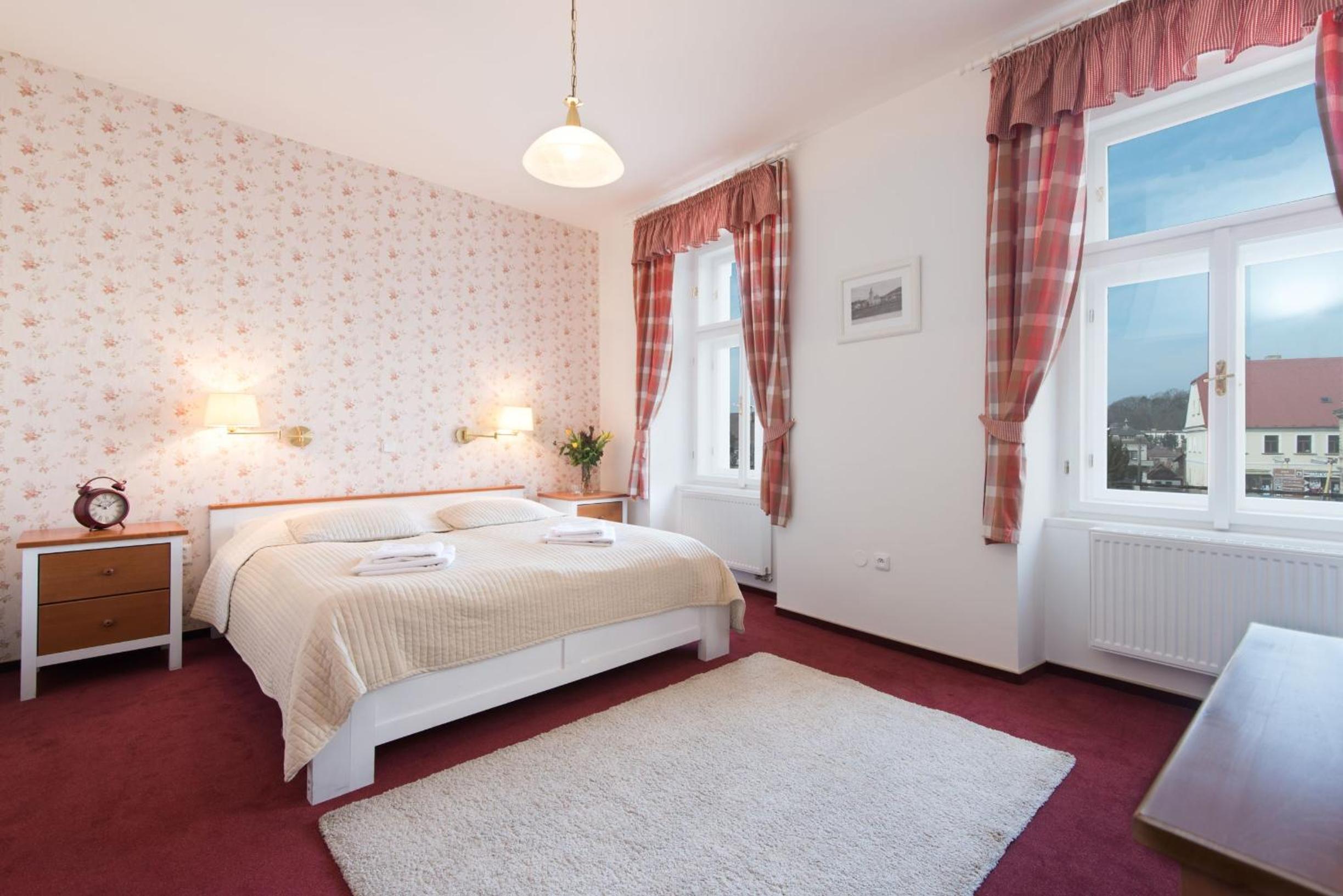 Double or Twin Room - Photo 6