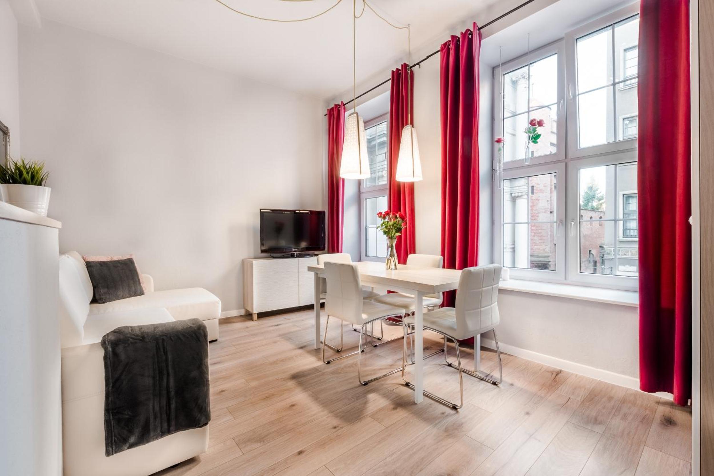 Deluxe One-Bedroom Apartment - Długa 1 Street