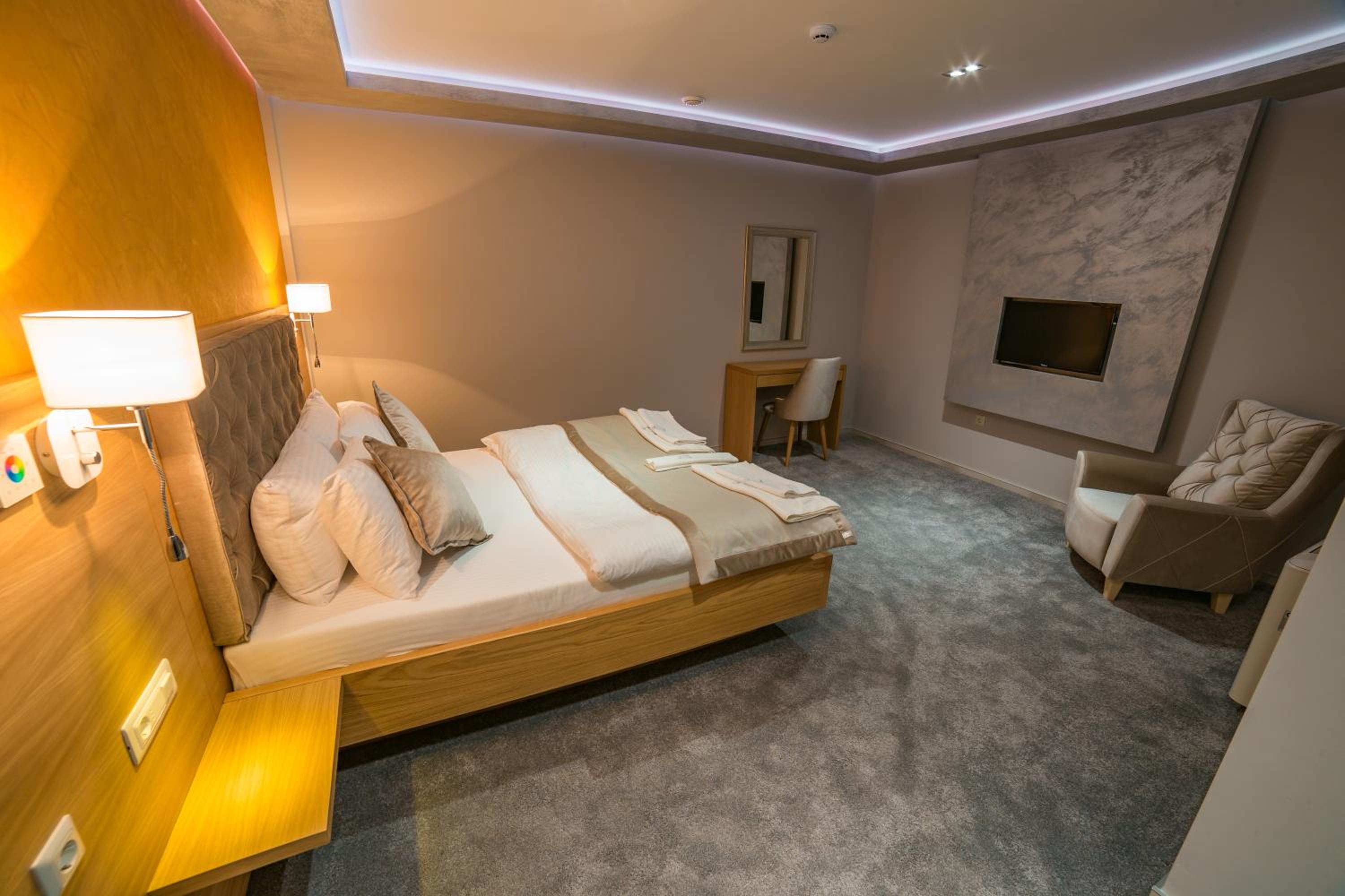 Double Room photo 3