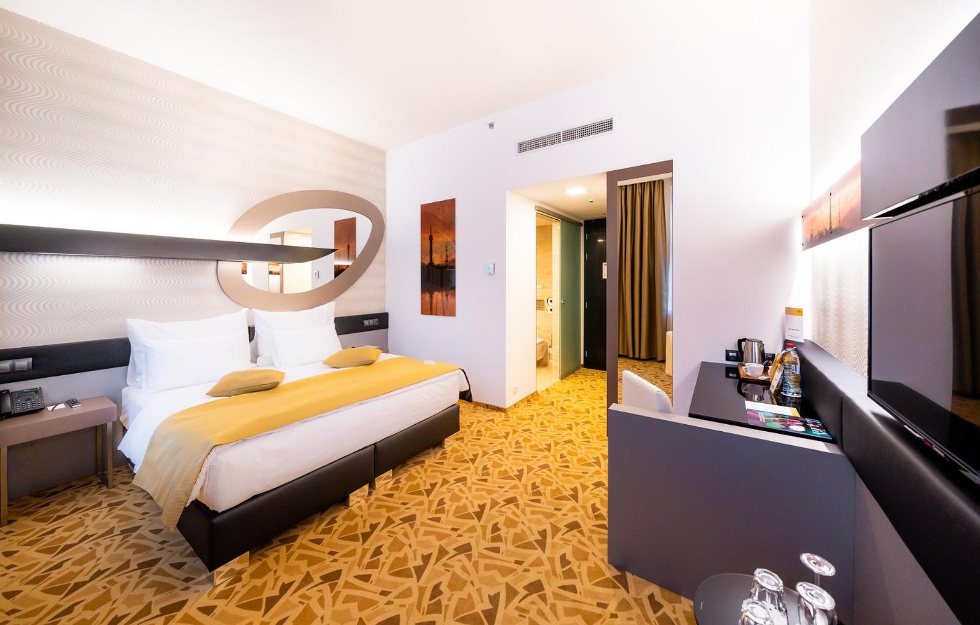 Deluxe Double Room - Photo 3