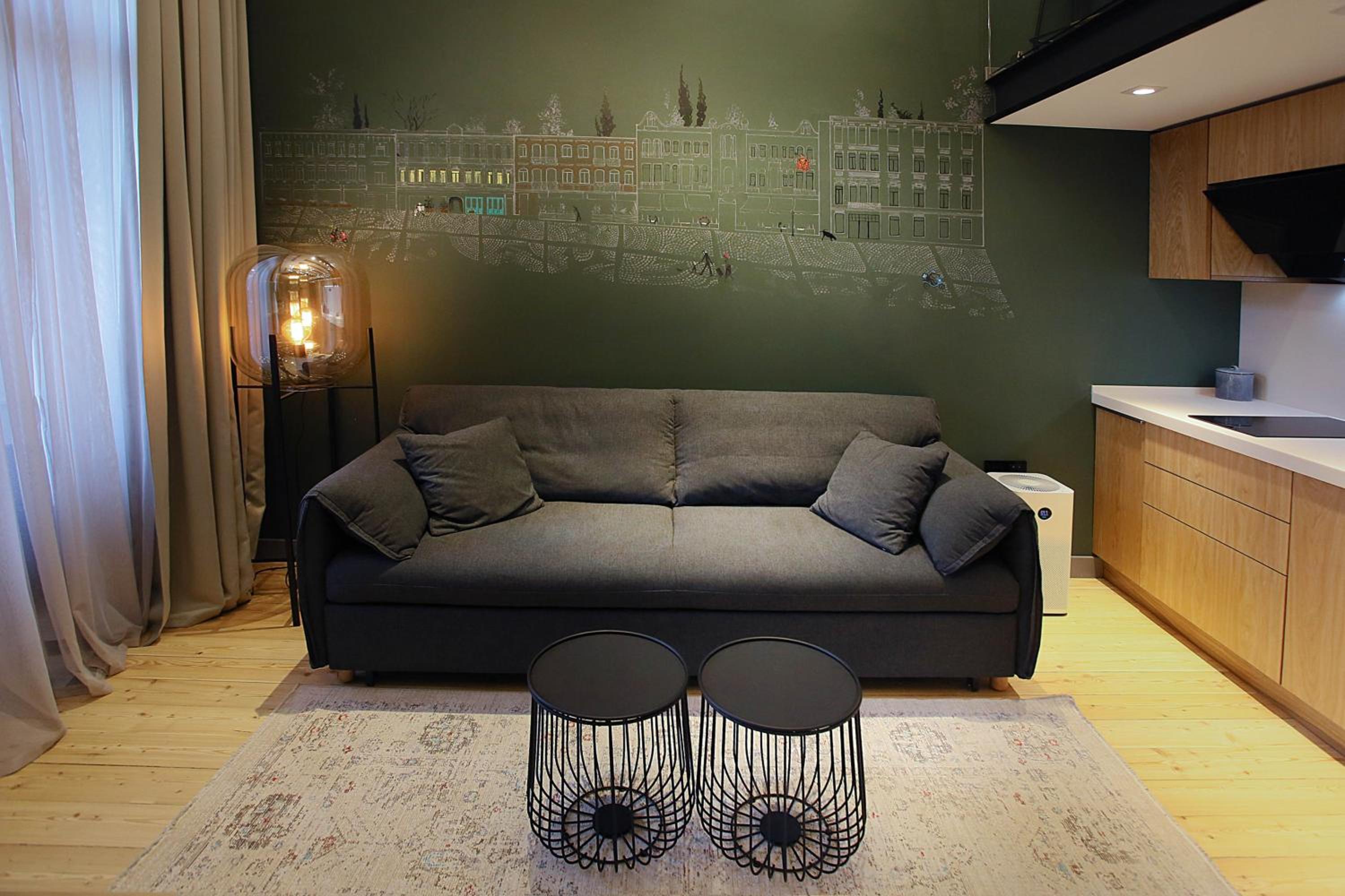 Studio - Split Level - Photo 10