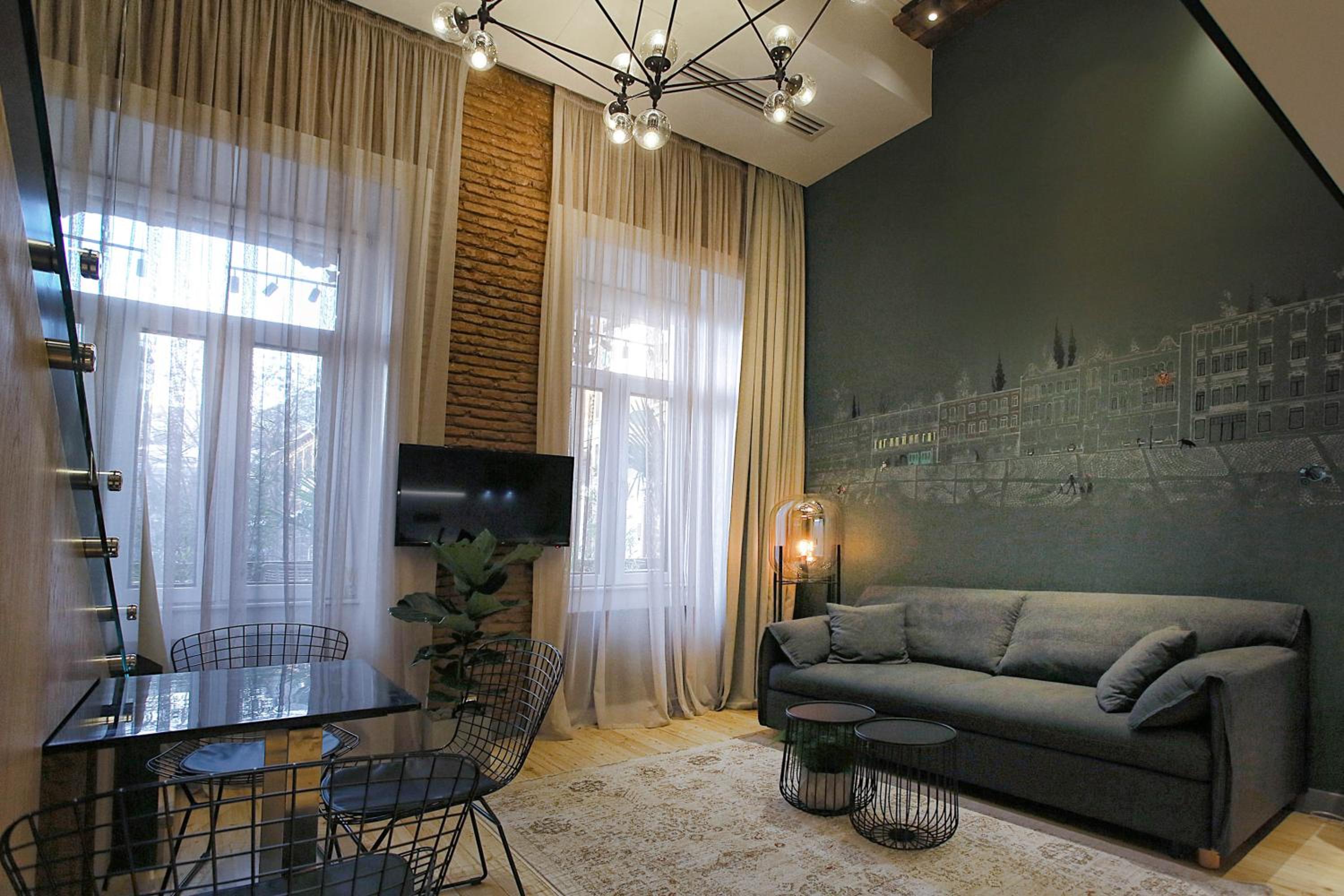 Studio - Split Level - Photo 40